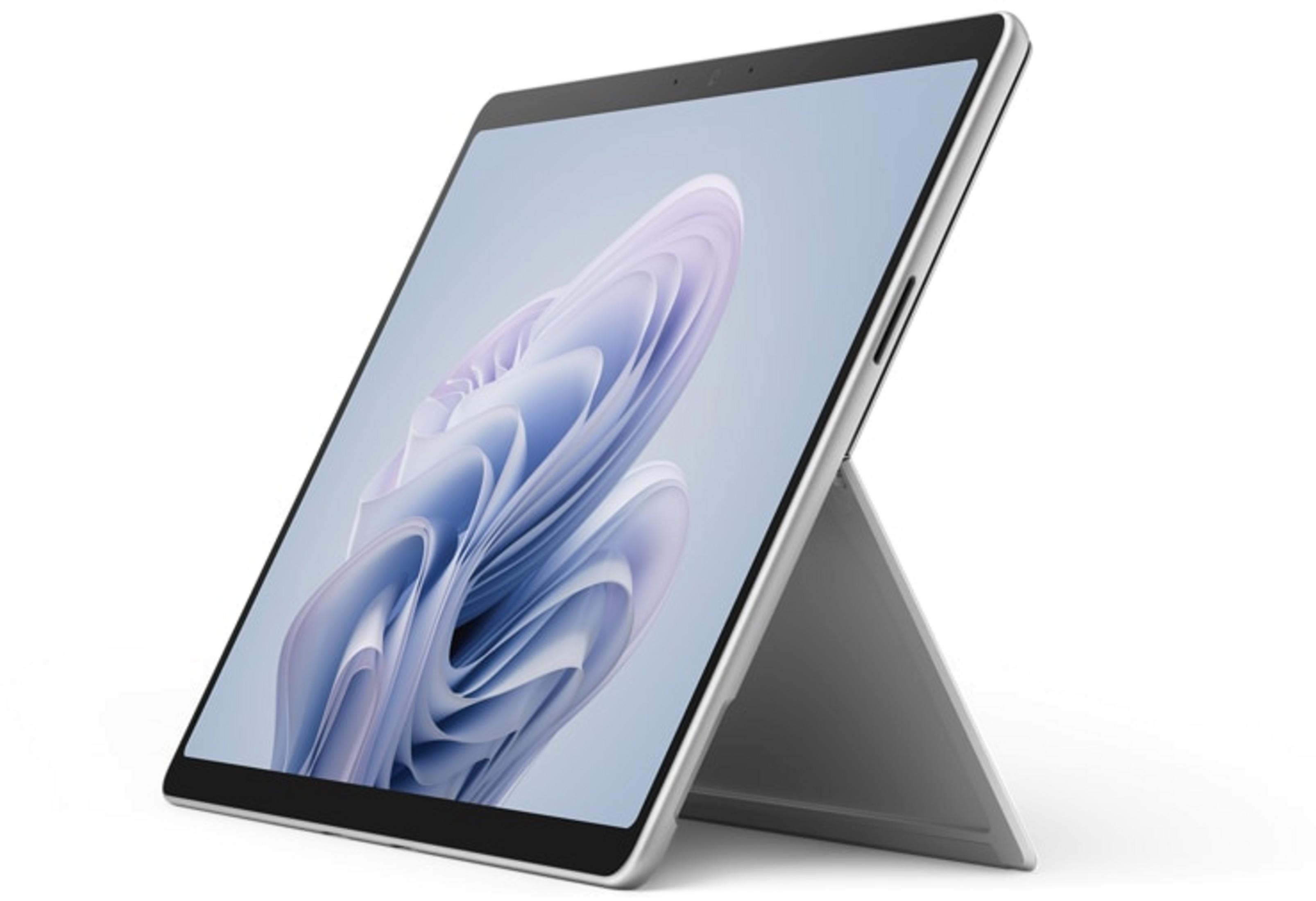 Ein silbernes Tablet mit einem Ständer, das einen abstrakten blauen Hintergrund anzeigt.