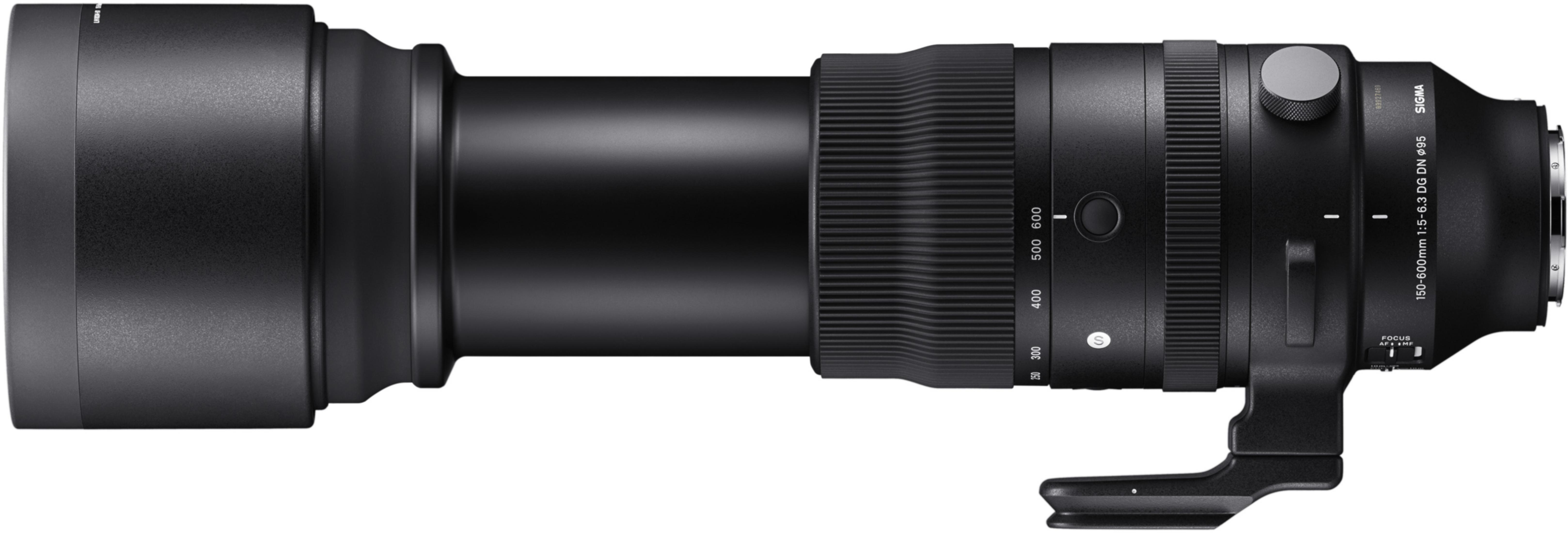 Un objetivo de cámara Sigma 150-600mm f/5-6.3 DG DN negro con anillo de zoom.
