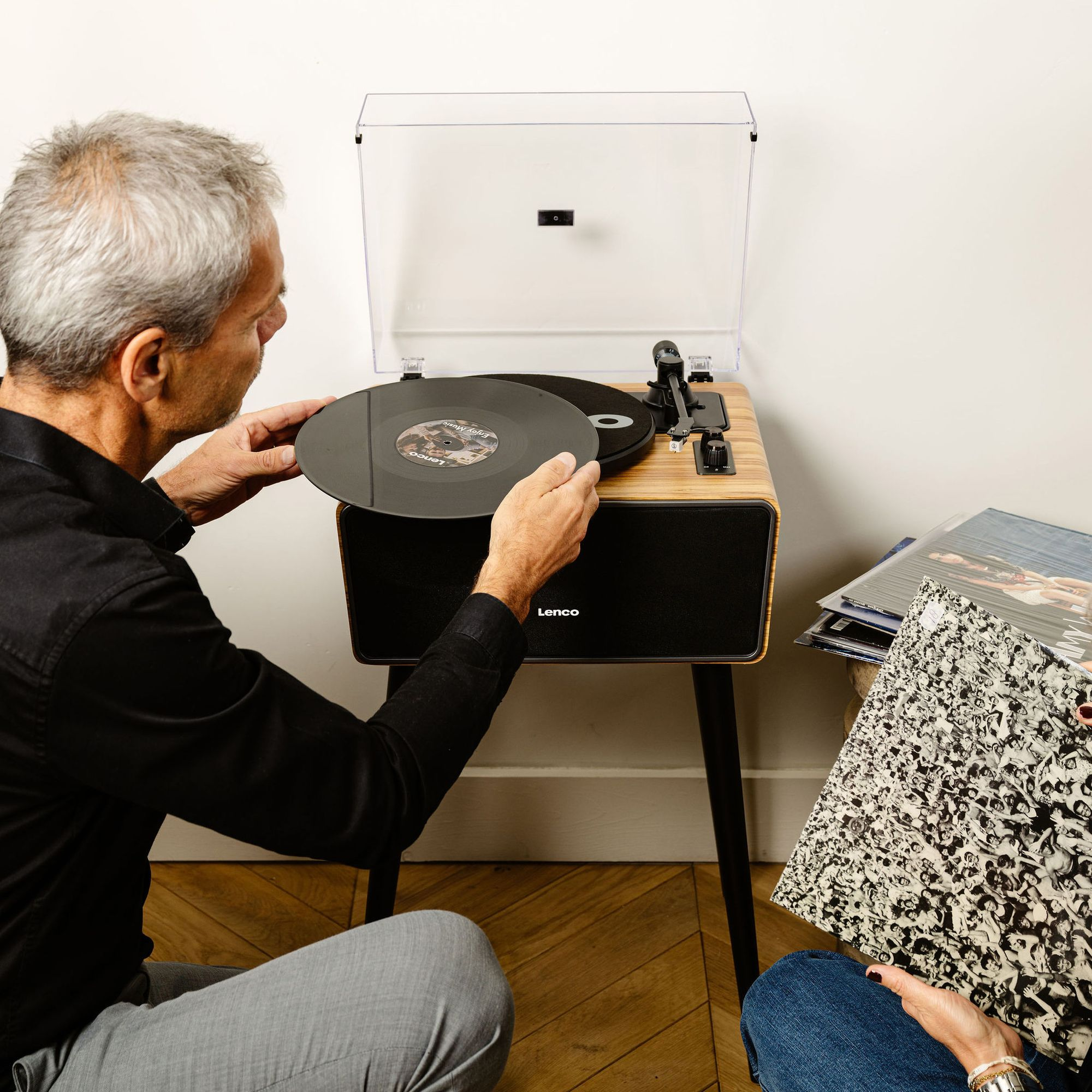 CAFFIA Vinyl-platenspeler Bluetooth-draaitafel met ingebouwde luidspreker, ondersteunt RCA Line Out AUX in hoofdtelefoon, voor Vinyl Records 3 Snelheid, Phonograph Record Player met luidsprekers (Col