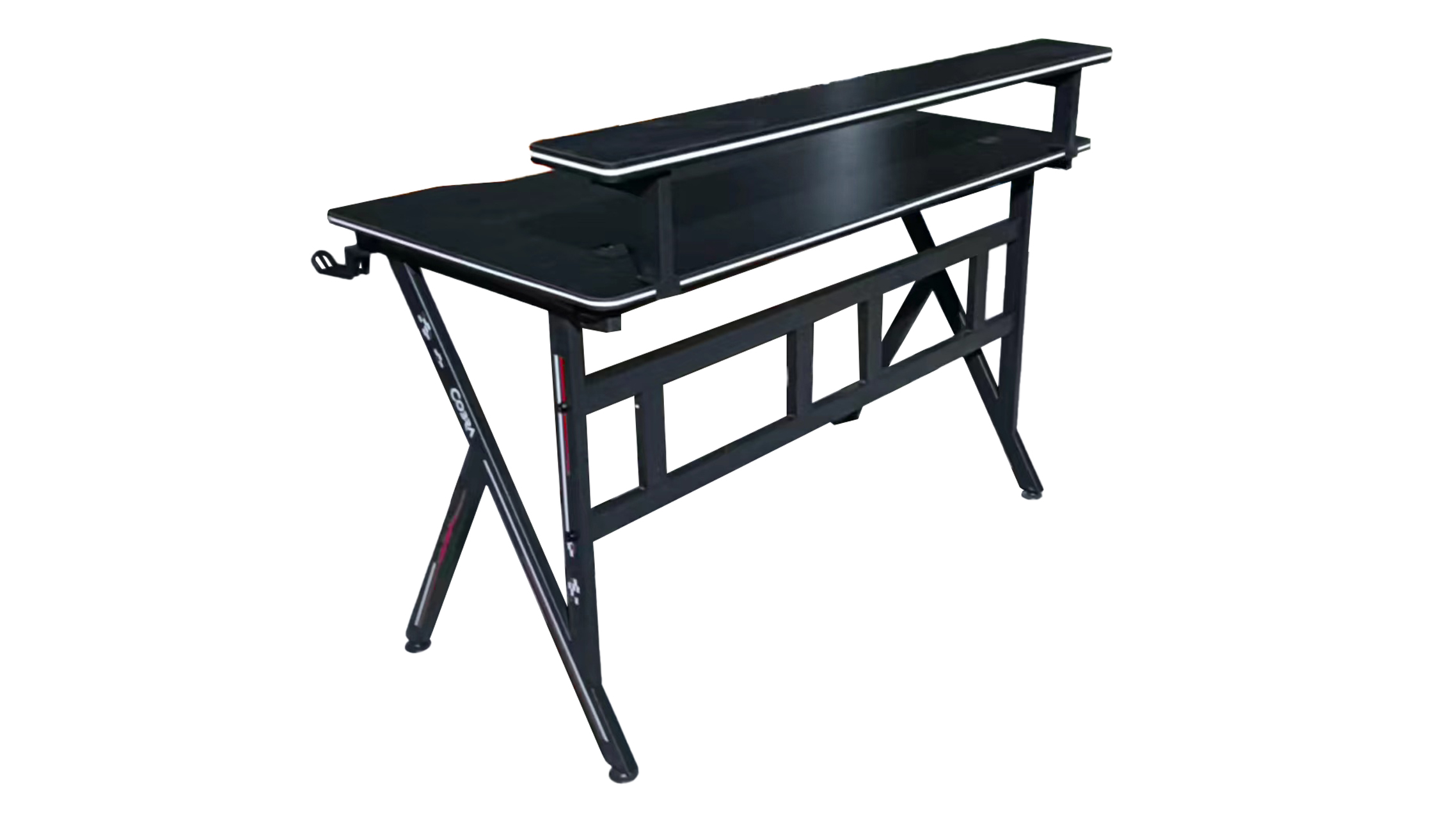 Czarny, dwupoziomowy biurko z metalową ramą.