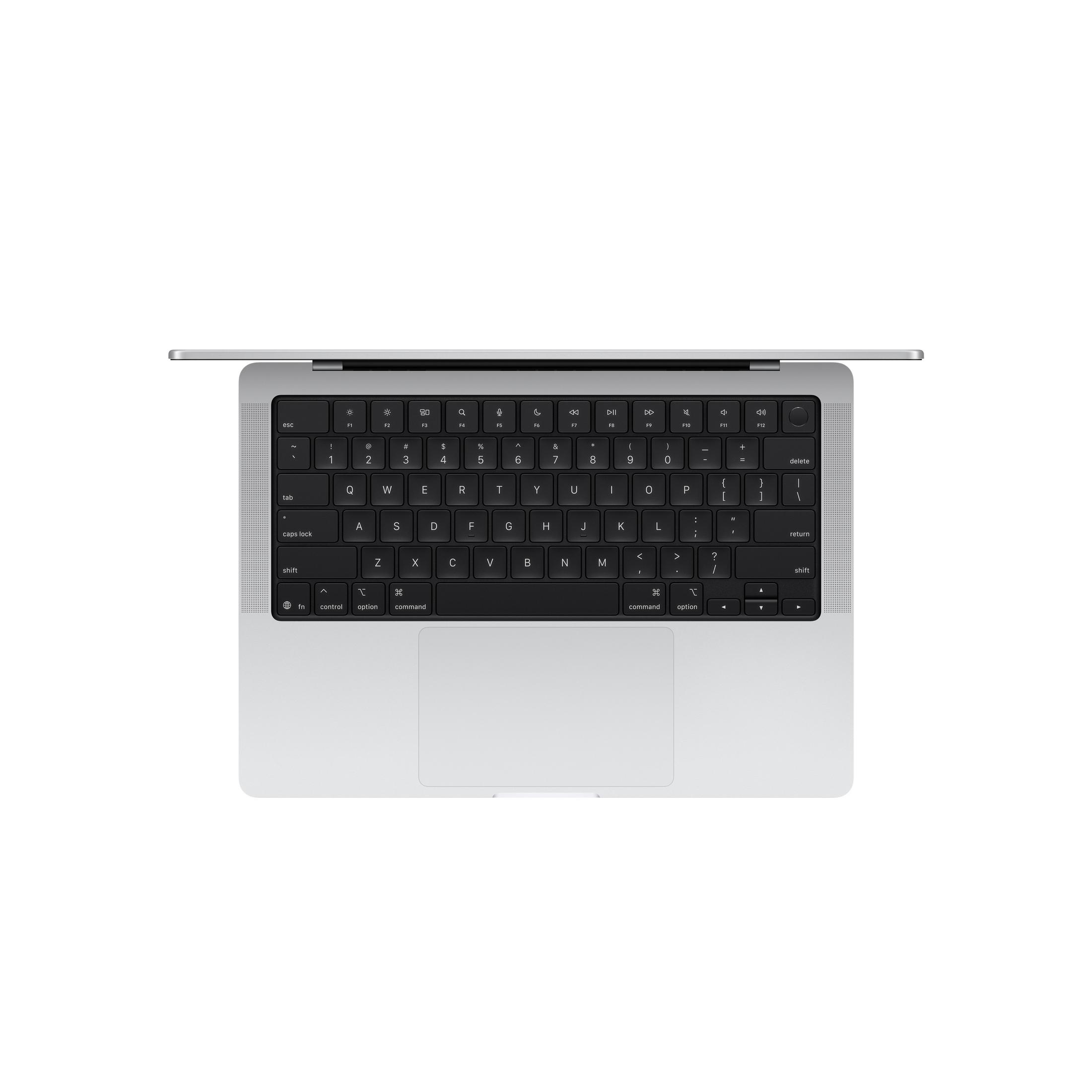 Ein silberner Laptop mit geöffneter Tastatur und Touchpad auf weißem Hintergrund.