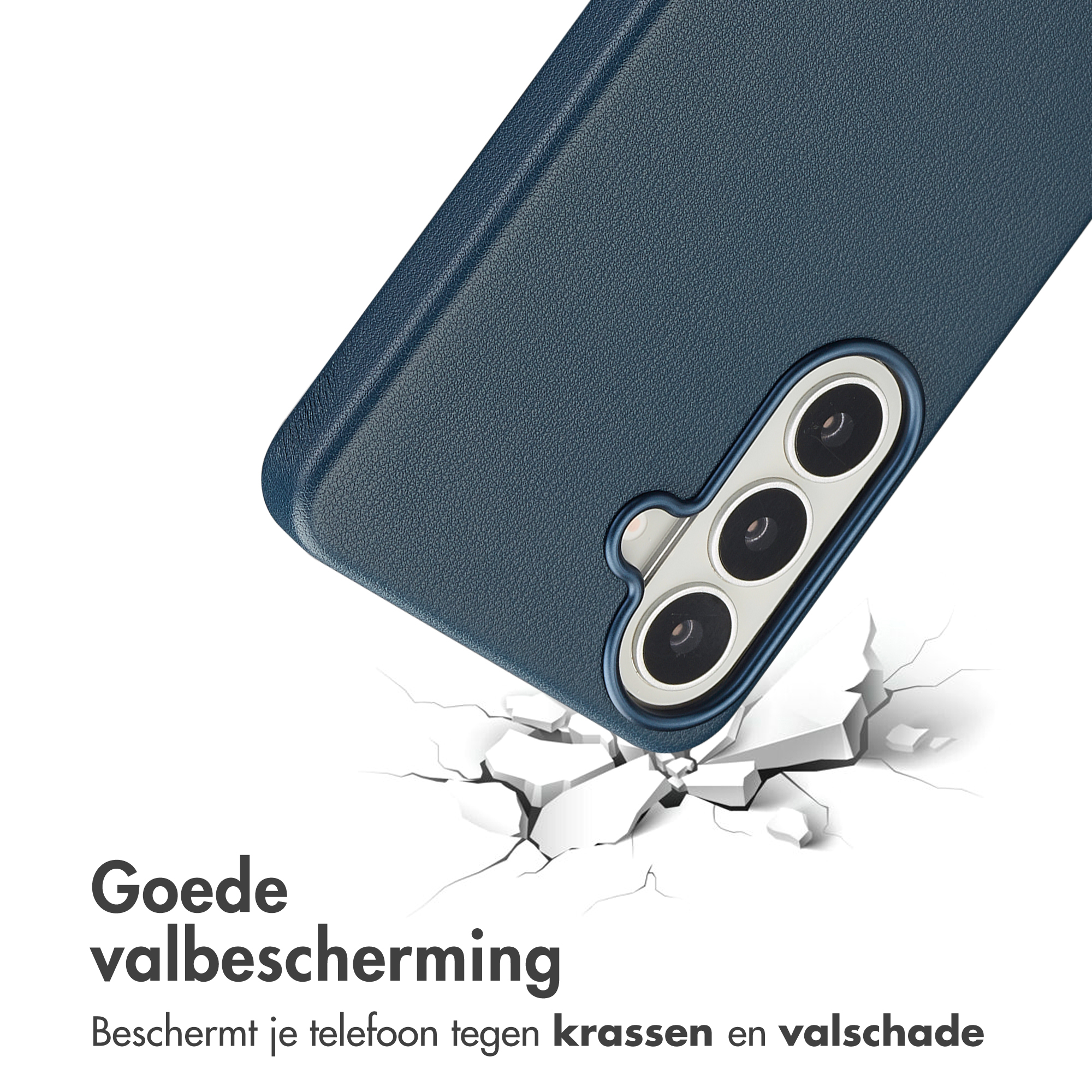 Coque de téléphone bleu foncé traversant une surface blanche. Caméra visible.