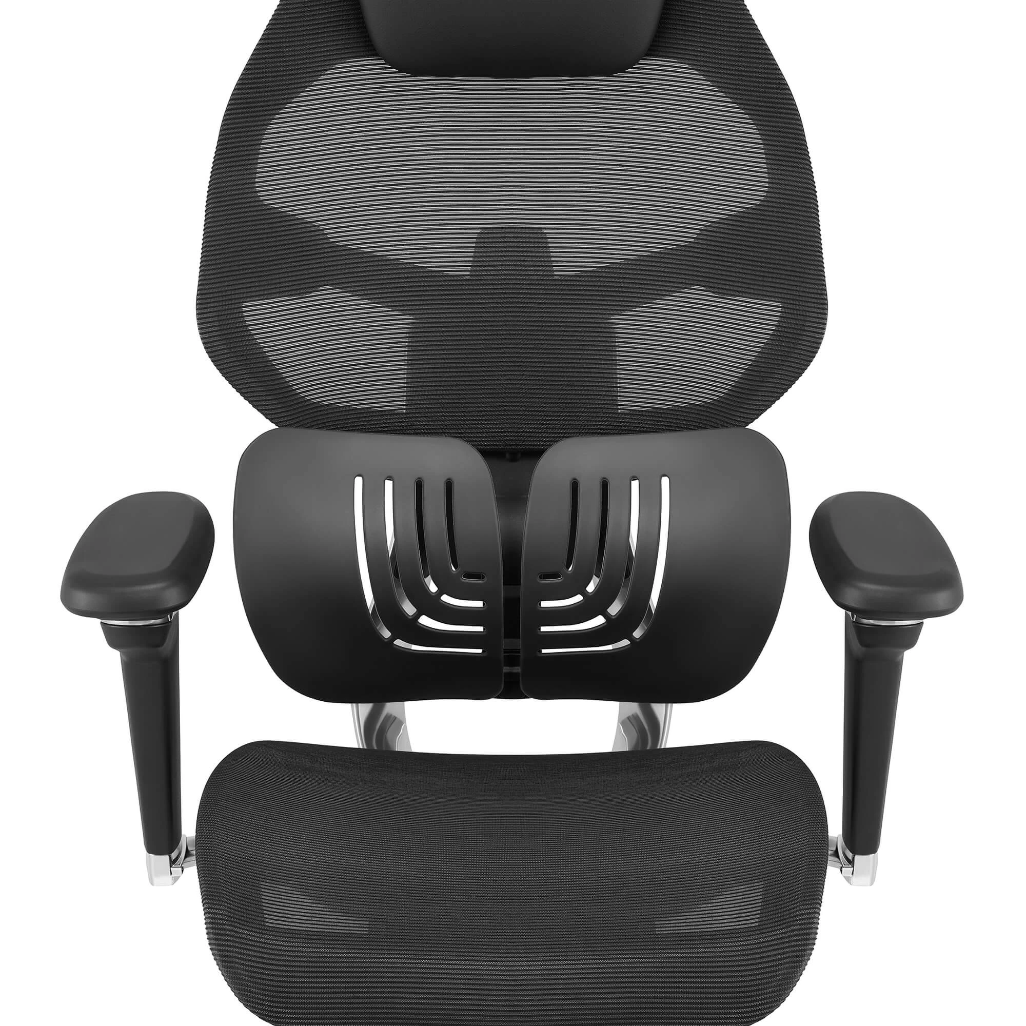 Czarny fotel biurowy z siatkowym oparciem, regulowanymi podłokietnikami i siedziskiem.