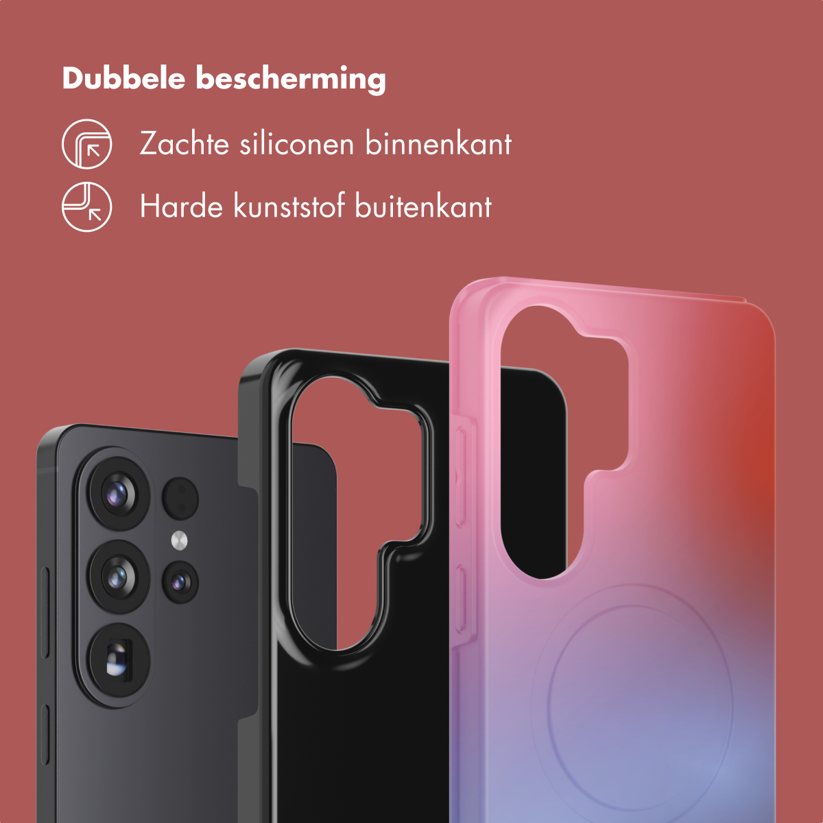 Un smartphone avec trois caméras et trois coques de téléphone noires et roses.