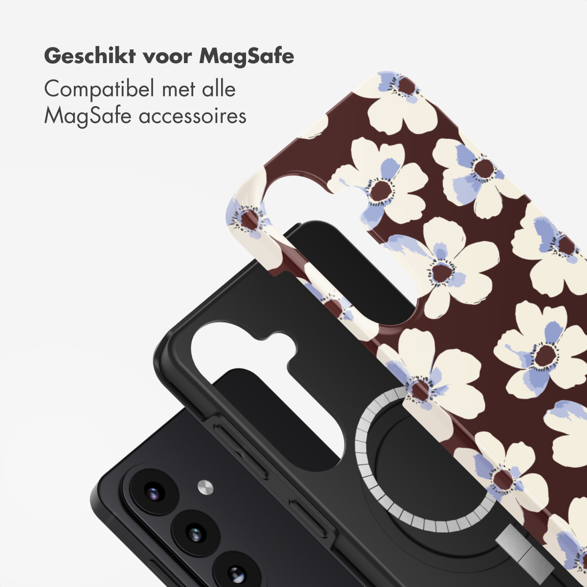 Bloemen telefoonhoesje over een zwarte telefoon met MagSafe ring.