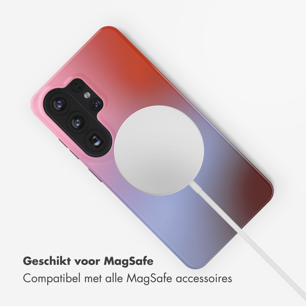 Une coque de smartphone dégradée avec chargeur MagSafe et câble.