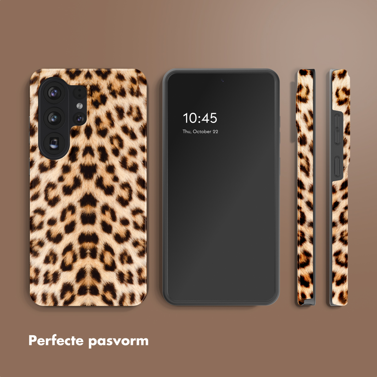 Coque de téléphone motif léopard à côté d'un smartphone affichant 10:45.