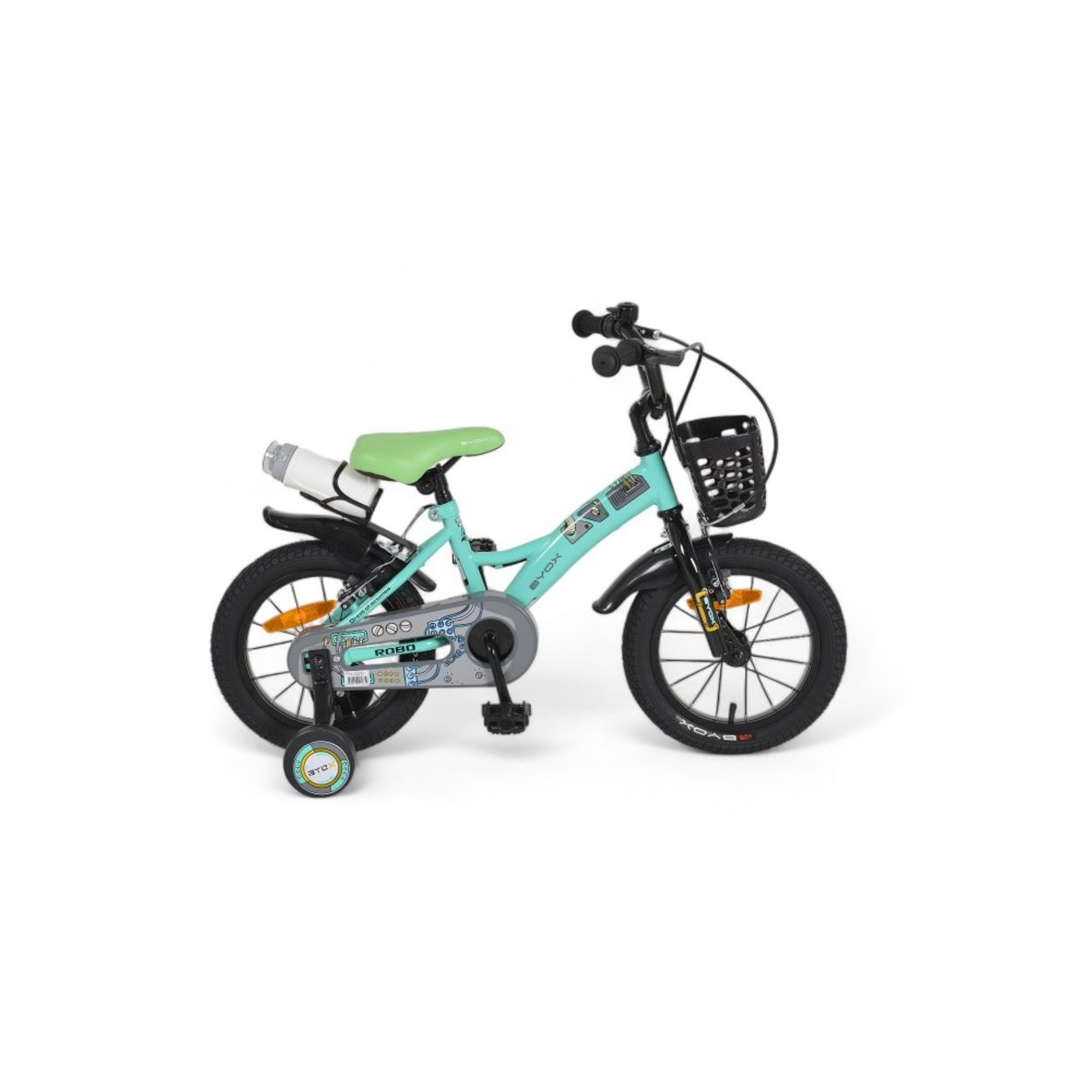 Bicicleta infantil verde azulado con ruedines, sillín verde y cesta negra.