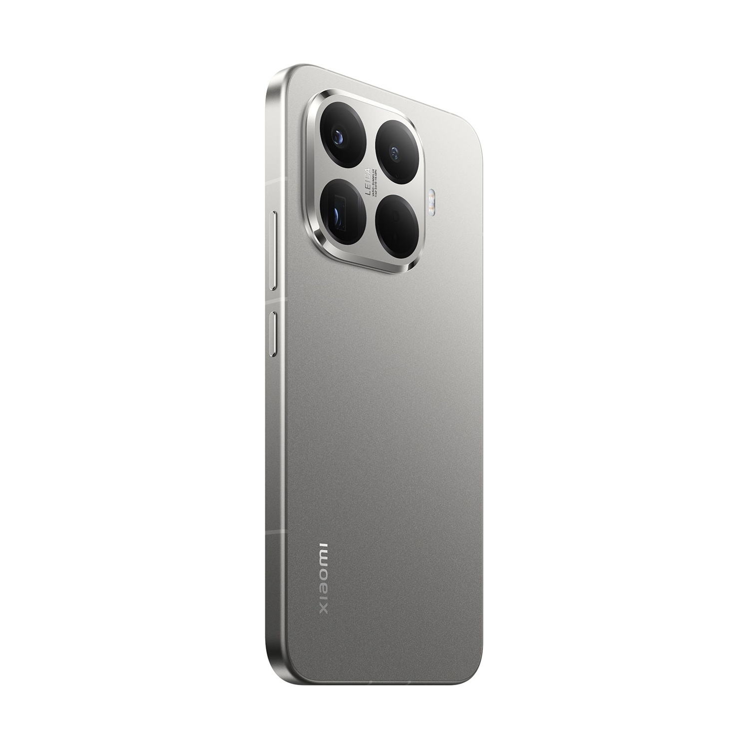 Retro di uno smartphone Xiaomi argentato con quattro fotocamere e marchio Leica.