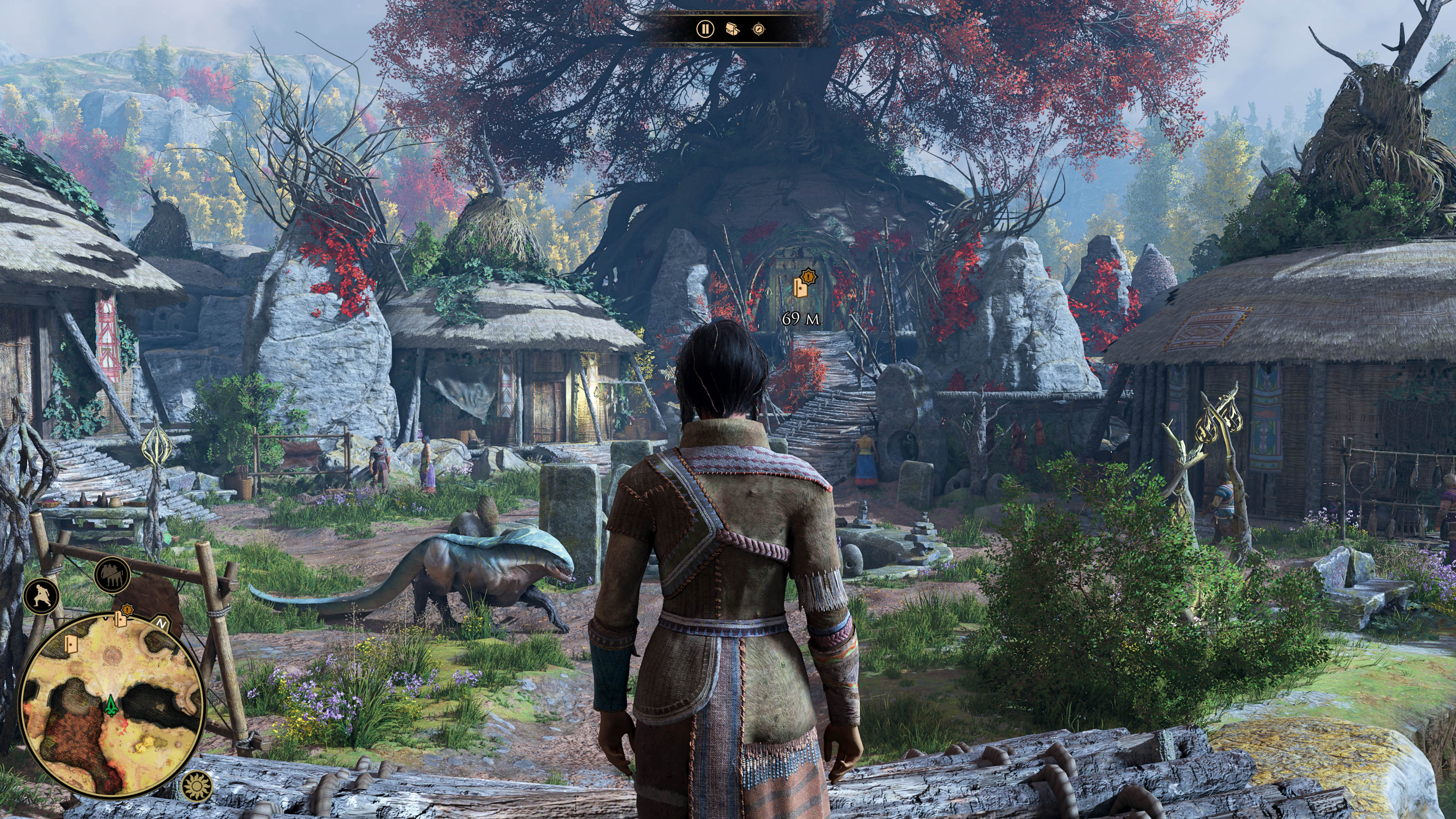 Un personnage joueur regarde un village avec une cabane dans les arbres et un dinosaure.