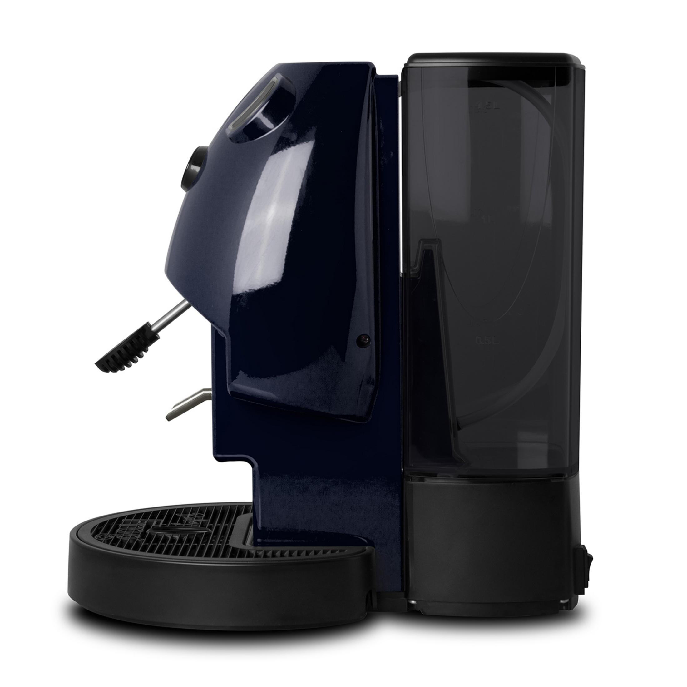 Macchina da caffè blu scuro con serbatoio dell'acqua nero e vaschetta raccogligocce.