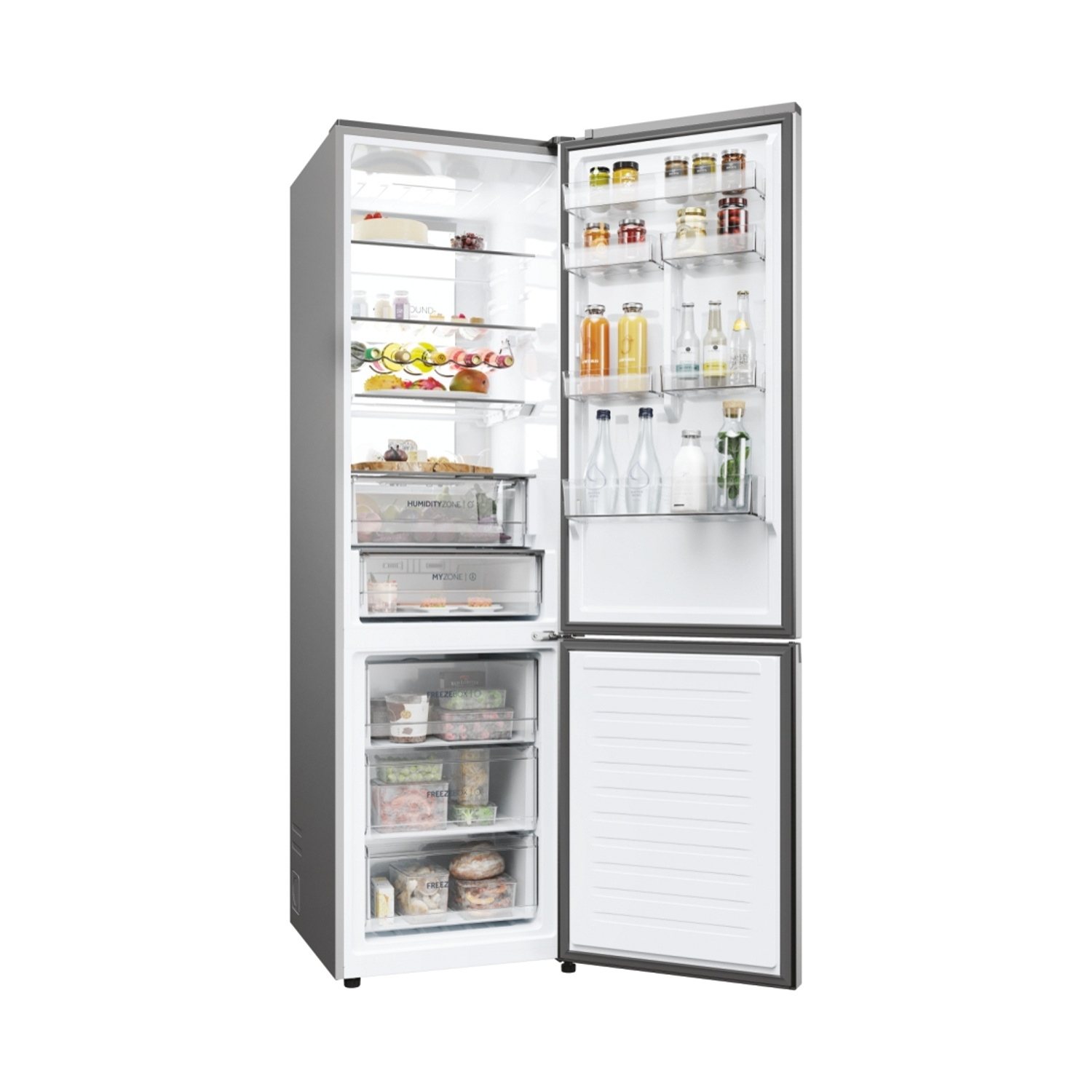 Refrigerador abierto con alimentos y bebidas en los estantes. Puerta del congelador abierta.