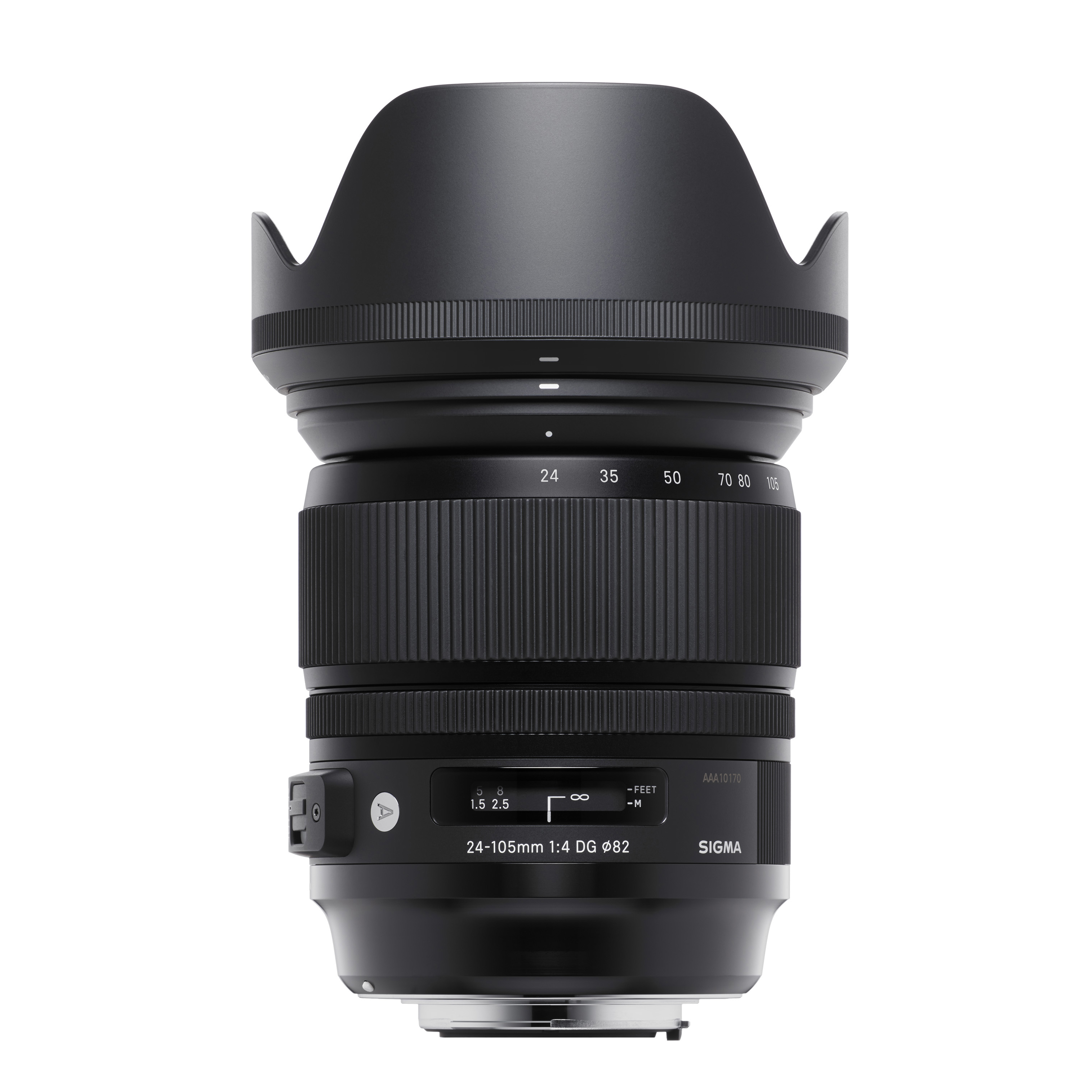 Ein schwarzes Sigma Objektiv mit Zoomring und Fokus-Skala auf weißem Hintergrund.