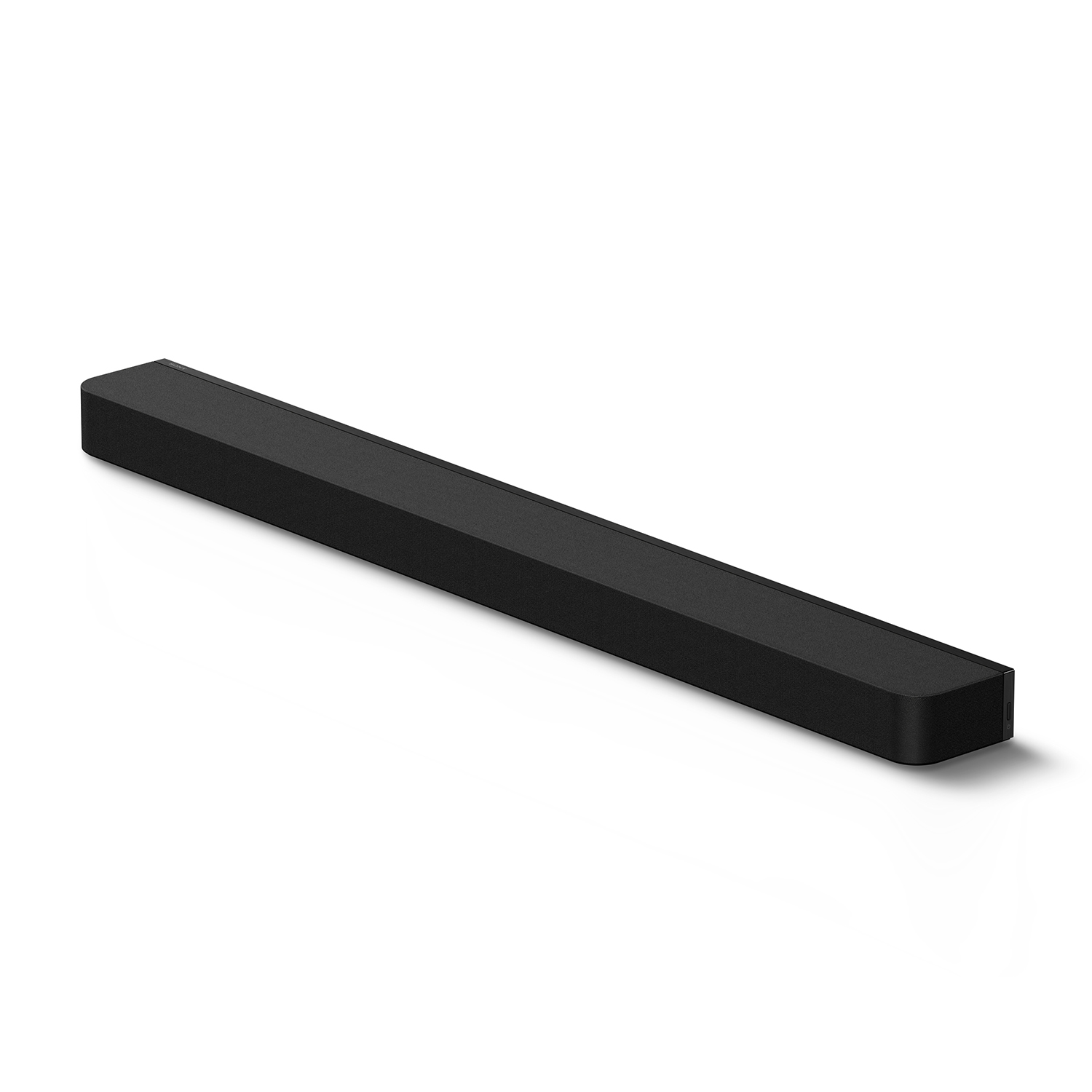 Zwarte soundbar met stoffen voorkant, geïsoleerd op witte achtergrond.