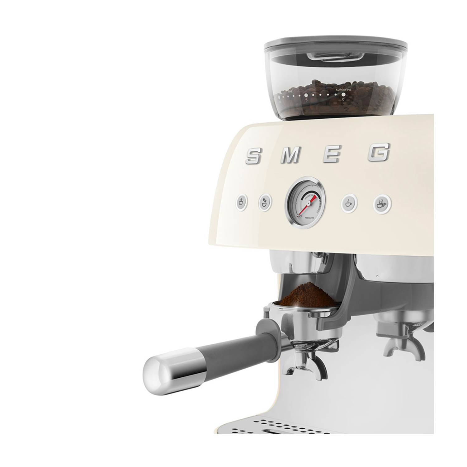 Kremowy ekspres do kawy z ziarnami kawy w zasobniku i mieloną kawą.