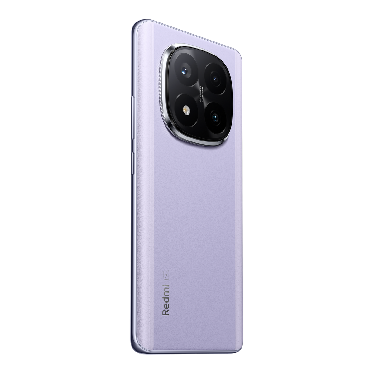 Un smartphone violet avec un appareil photo quadruple à l'arrière.
