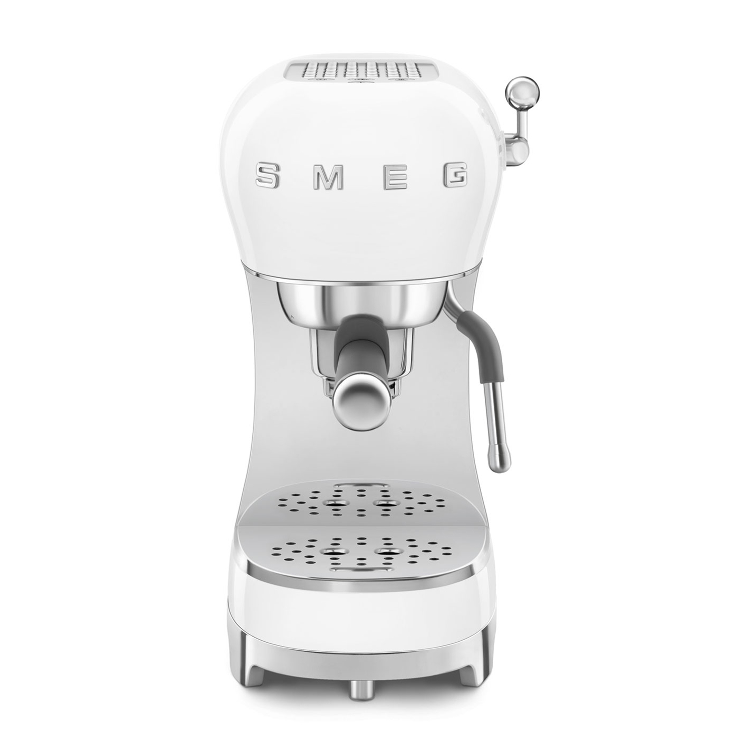Eine weiße SMEG Espressomaschine mit Chromdetails, auf weißem Hintergrund.