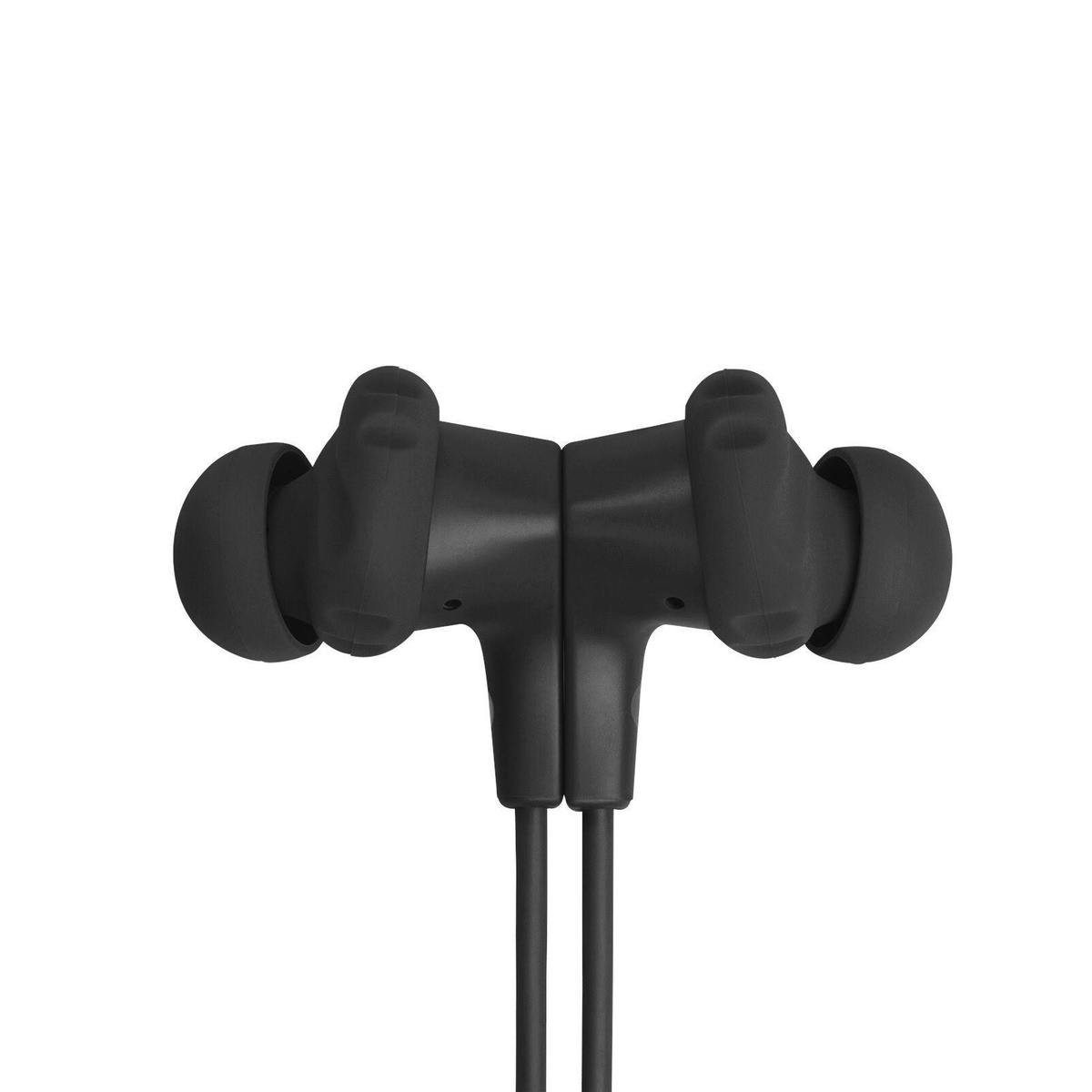 Auricolari neri in-ear con punte in silicone, primo piano.