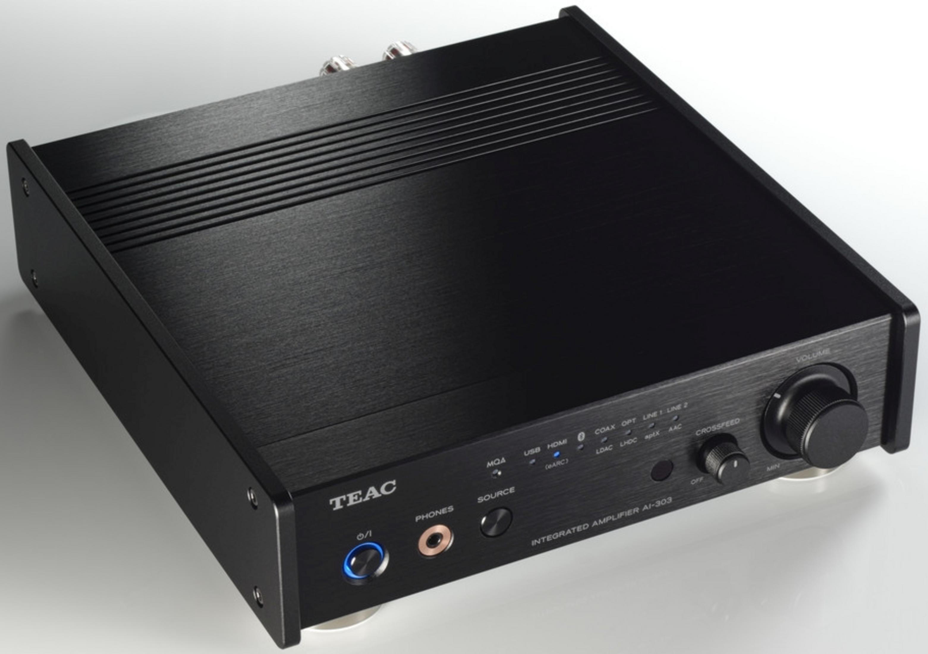 Schwarzer TEAC Integrierter Verstärker AI-303 mit Lautstärkeregler und Knöpfen.