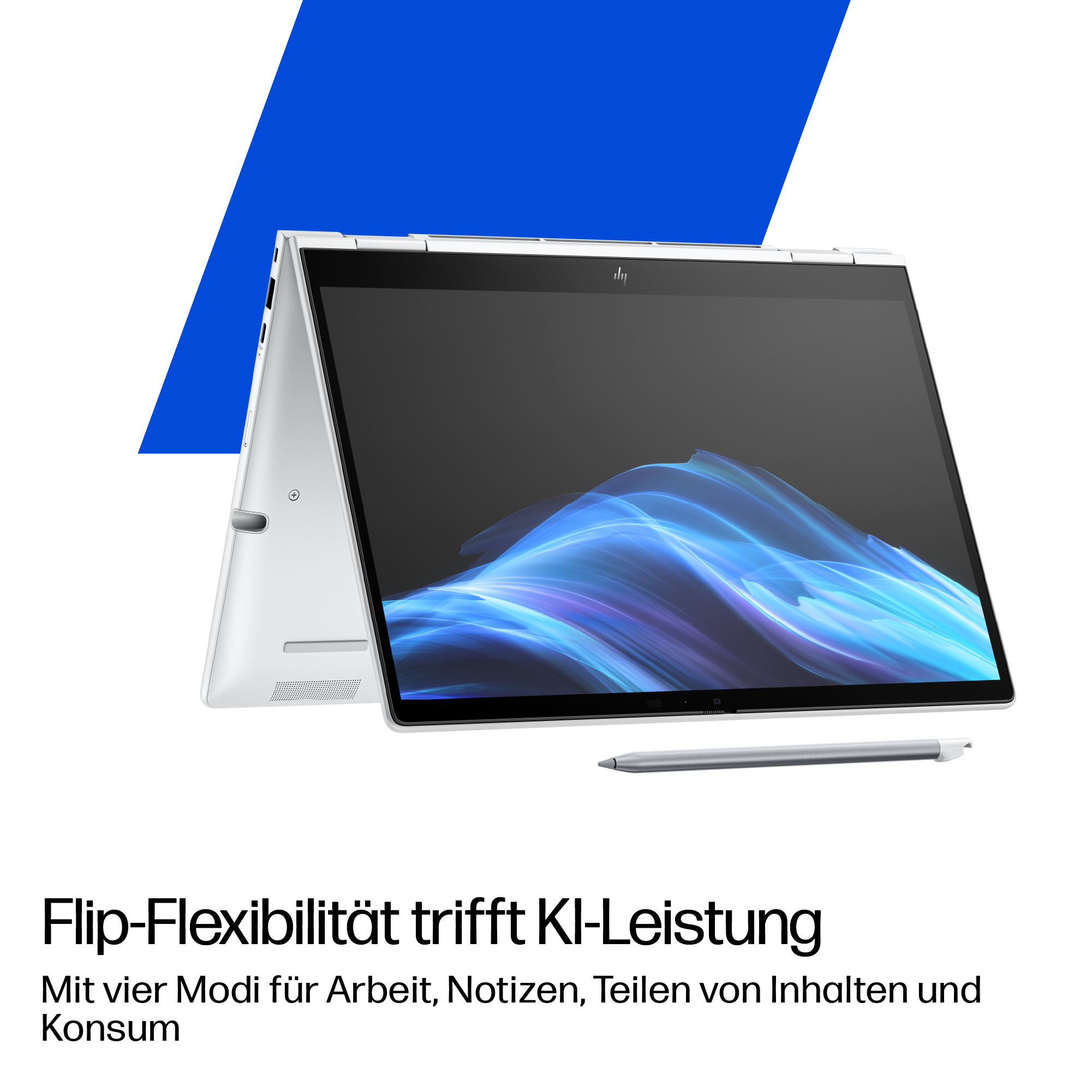 Srebrny laptop w trybie tabletu ze stylusem, na białym i niebieskim tle.