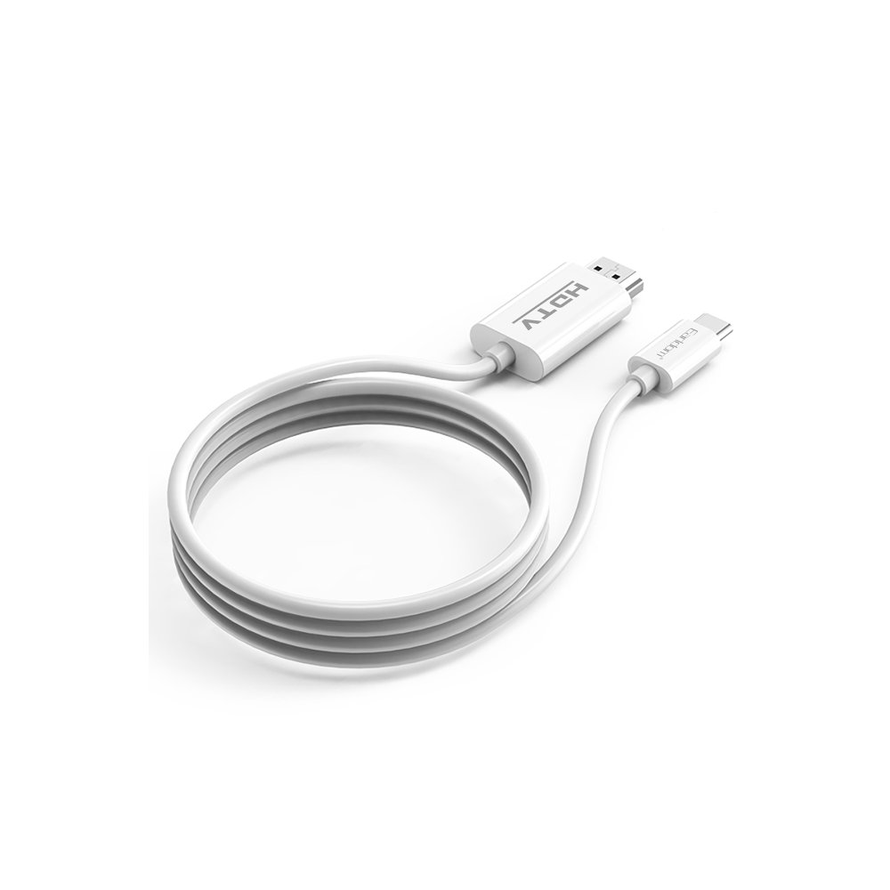 Beyaz arka plan üzerinde HDMI ve USB-C konektörlü beyaz bir HDTV kablosu.