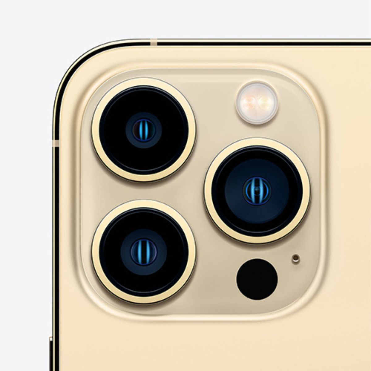 Goldfarbenes iPhone mit drei Kameras und Blitz.