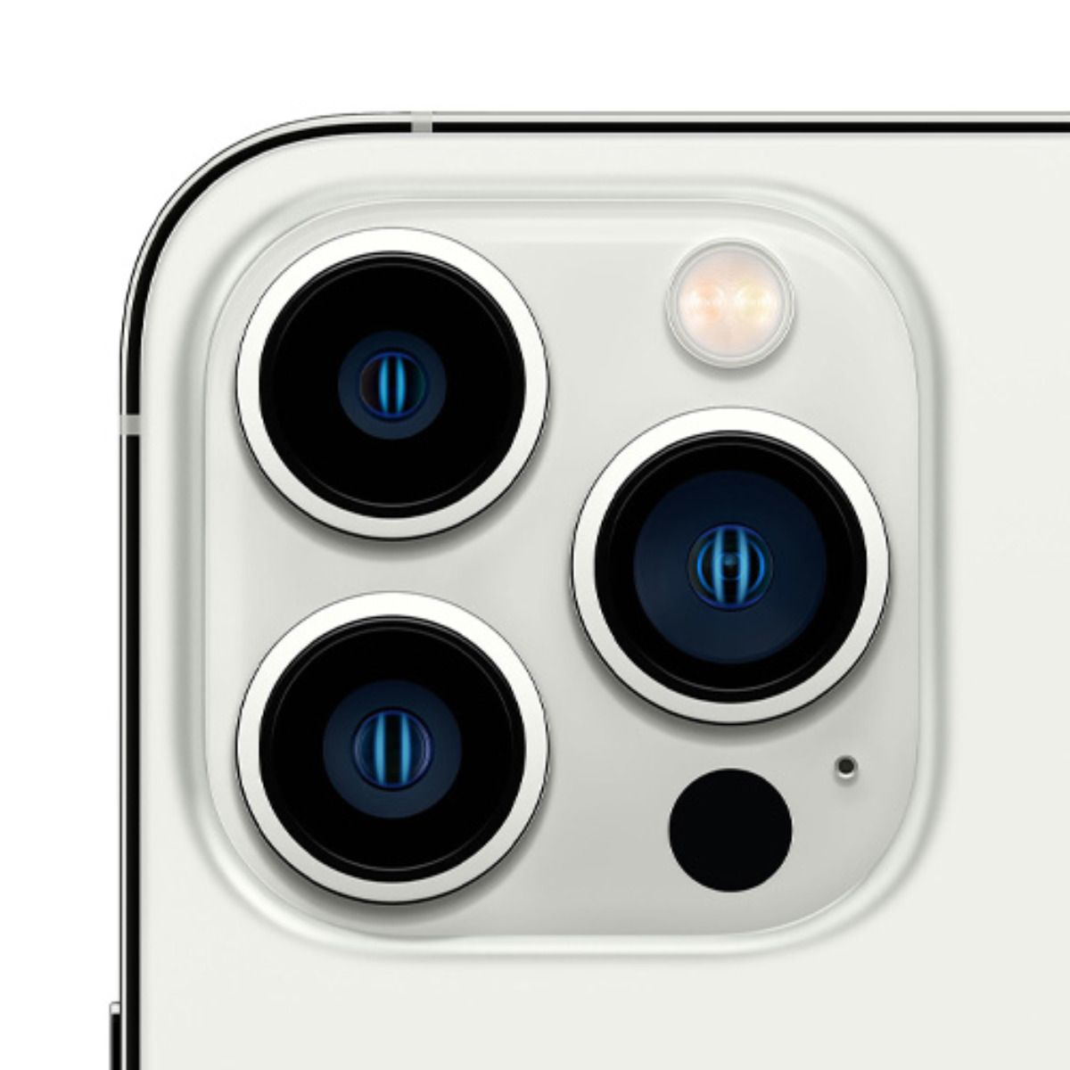 Nahaufnahme der drei Kameralinsen eines weißen Smartphones mit Blitz.
