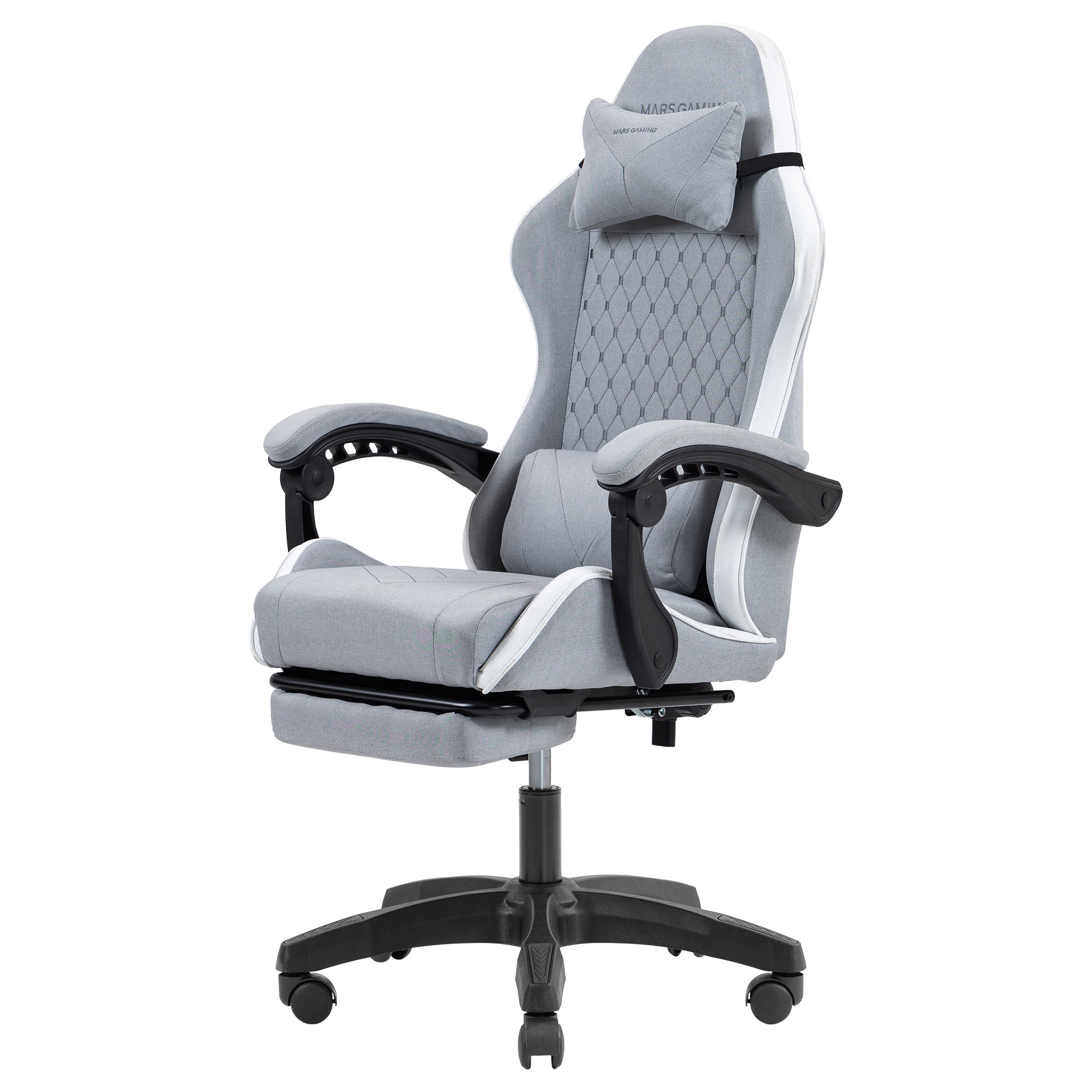 Una silla gamer gris con reposacabezas y reposapiés extraíble.