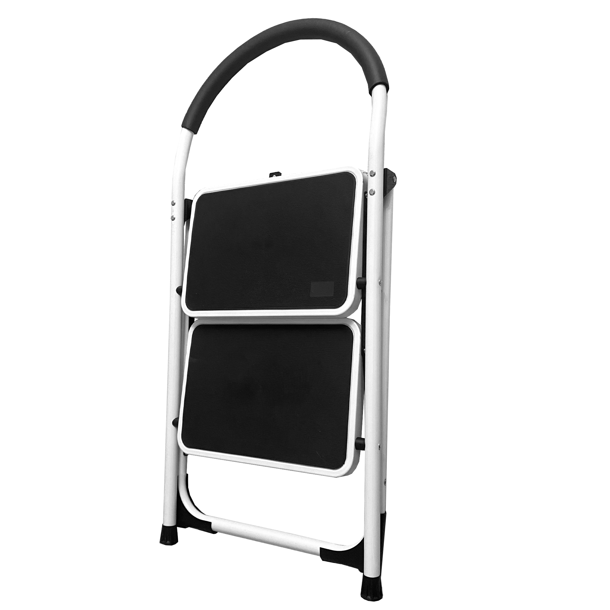 Un taburete plegable blanco con escalones negros y asa.