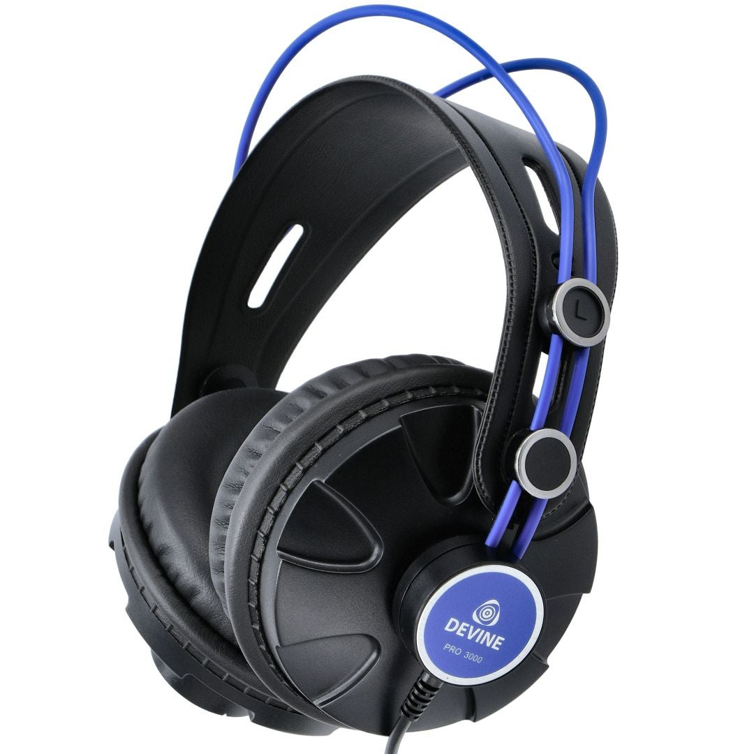 Zwarte koptelefoon met blauwe accenten en DEVINE PRO 3000 logo.