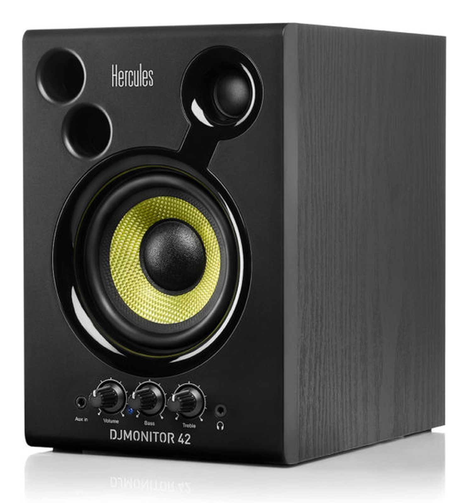 Schwarzer Hercules DJ-Monitor 42 Lautsprecher mit gelbem Mitteltöner und Reglern.