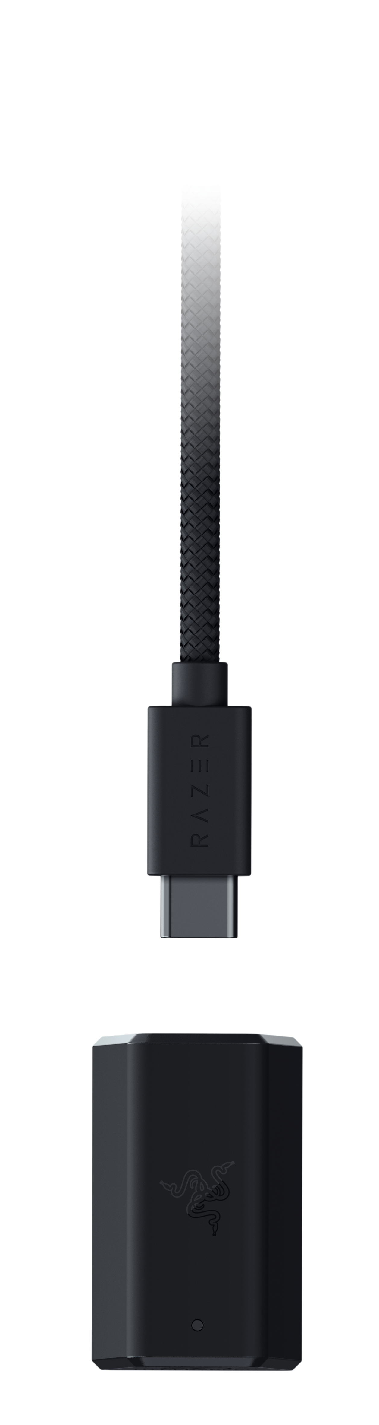Czarny adapter USB-C Razer i kabel z logo.