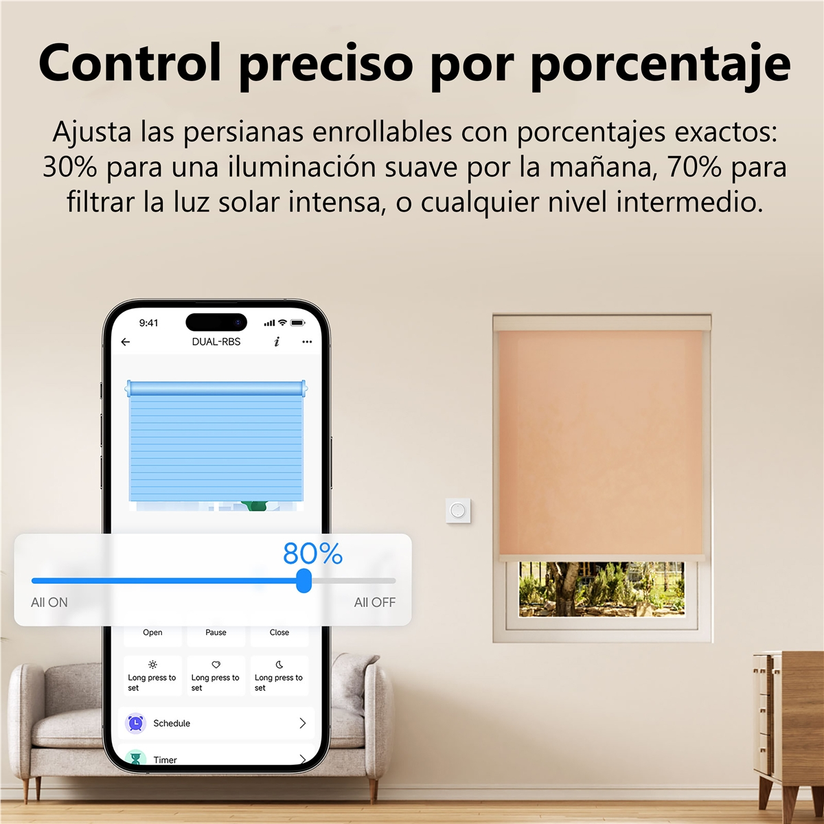 Un smartphone muestra una app de persianas al 80% junto a una ventana con persianas.