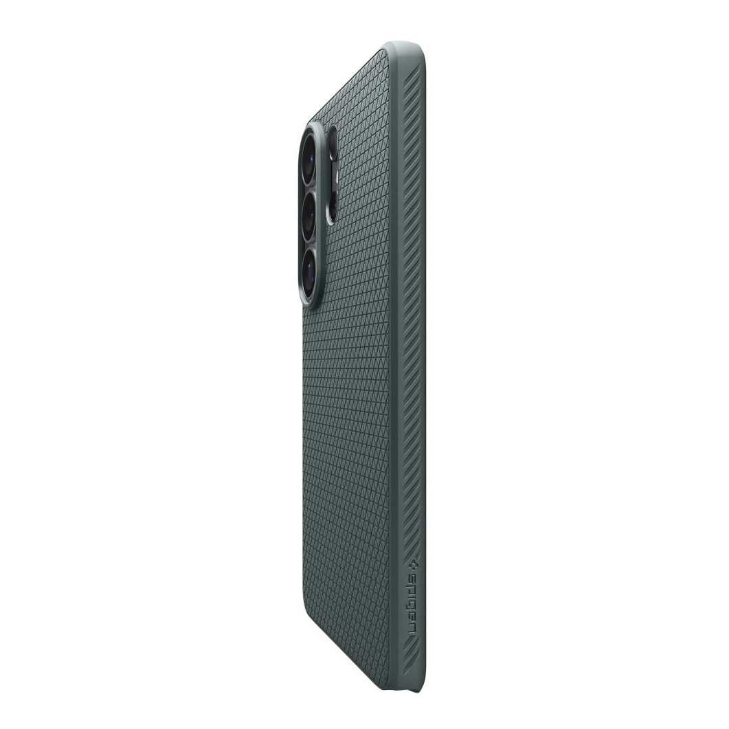 Grijze telefoonhoes met textuurpatroon en drie cameralenzen.