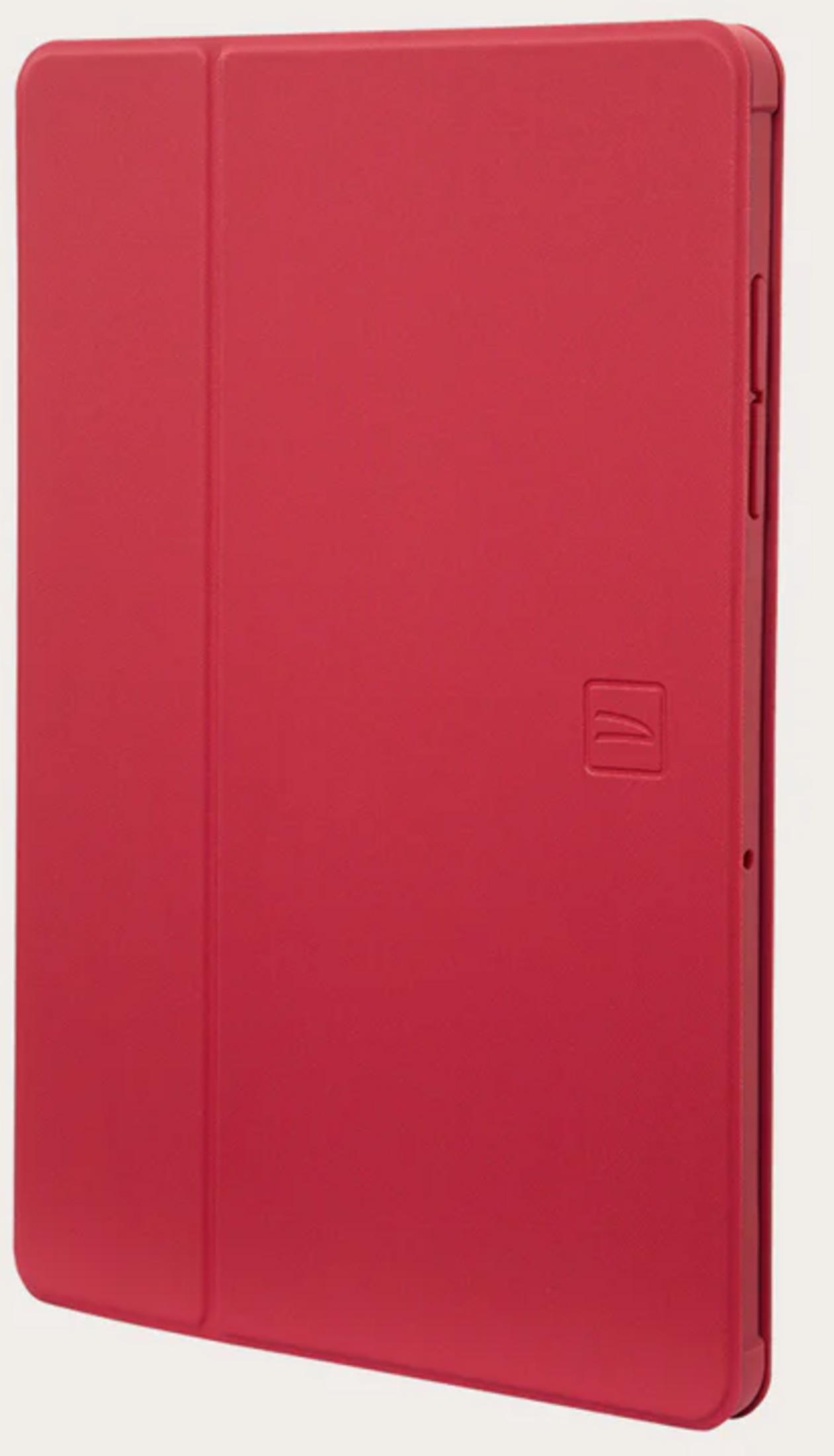 Eine rote Tablet-Hülle mit einem eingeprägten Logo auf der Vorderseite.