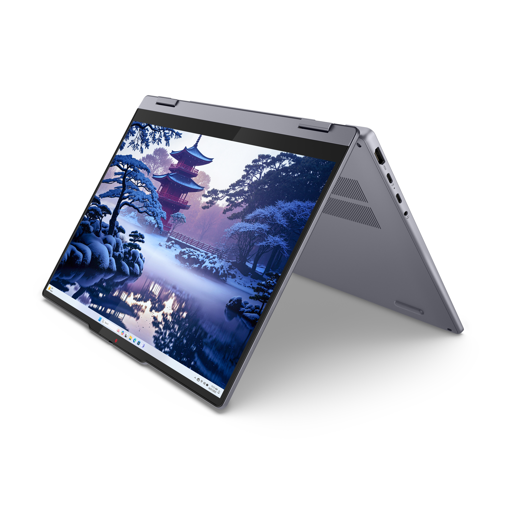 Grauer Laptop mit einem Winterbild eines japanischen Tempels auf dem Bildschirm.