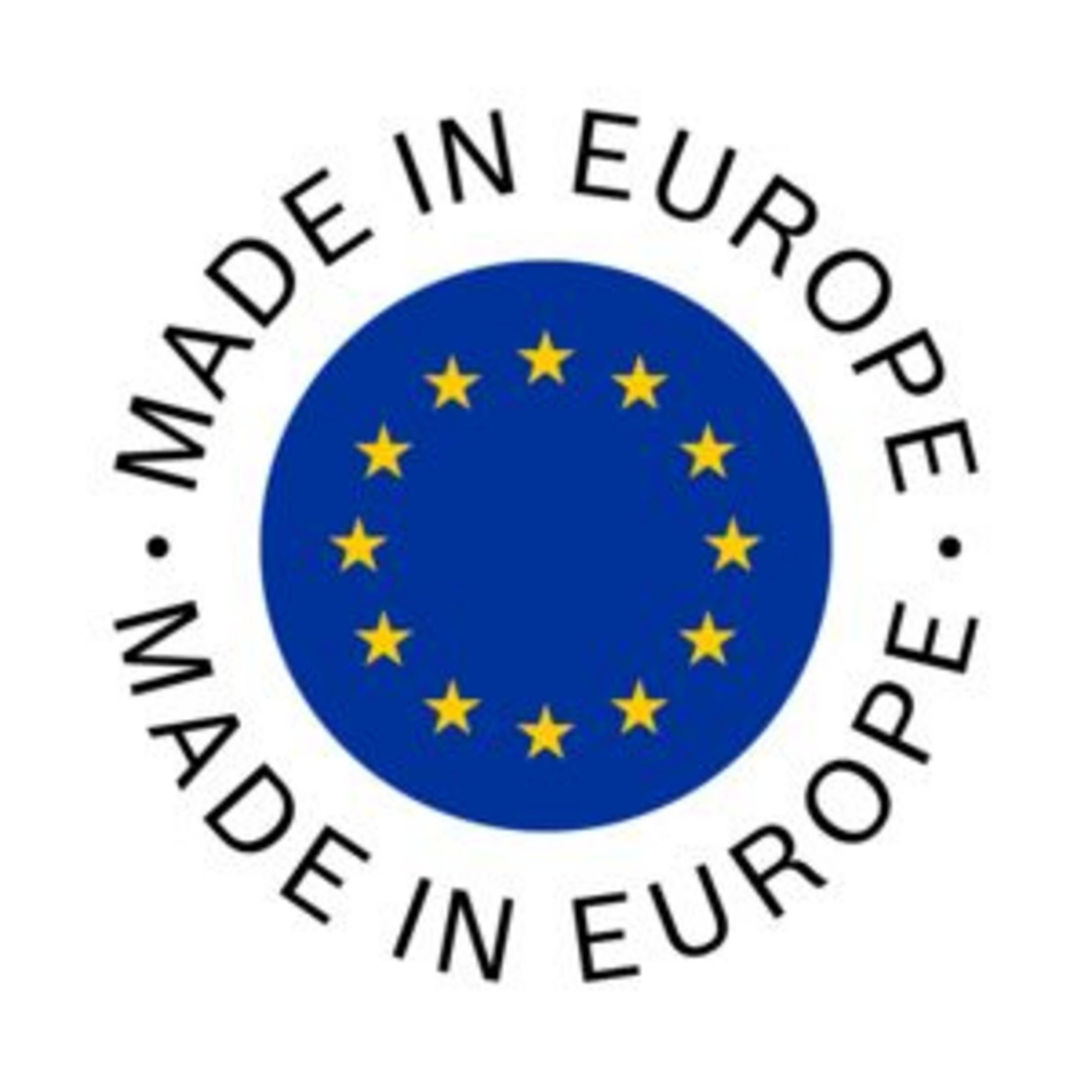 EU-Flagge mit dem Text "Made in Europe".