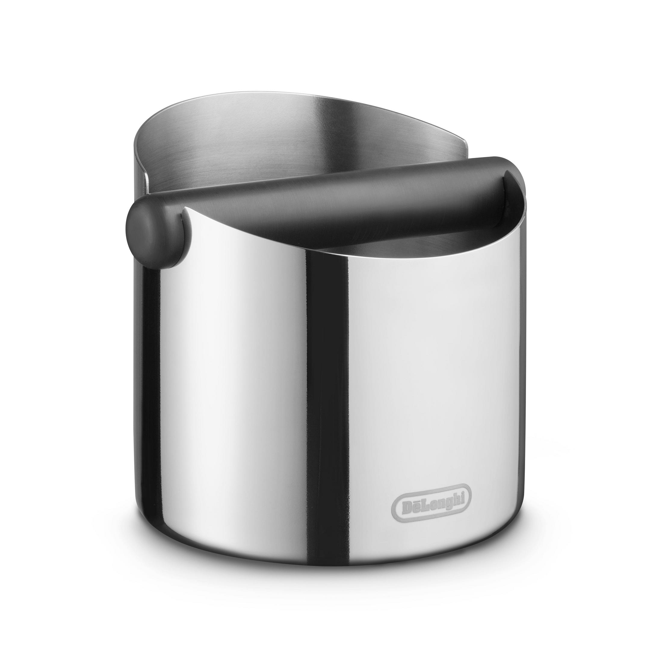 Edelstahl-Kaffeepuck mit schwarzem Griff und De'Longhi-Logo.