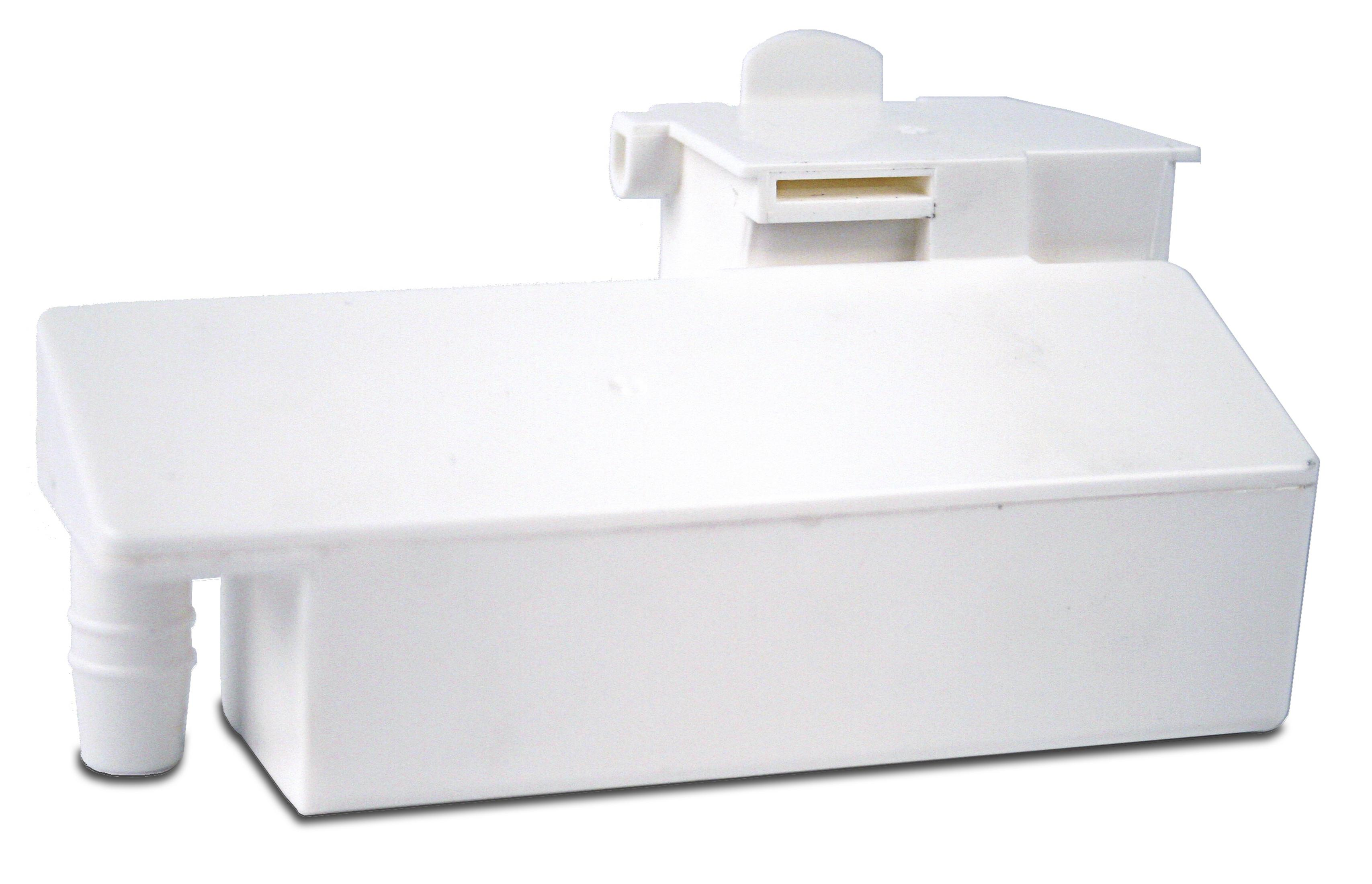Un contenedor de plástico blanco rectangular con un tubo de salida y un asa superior.