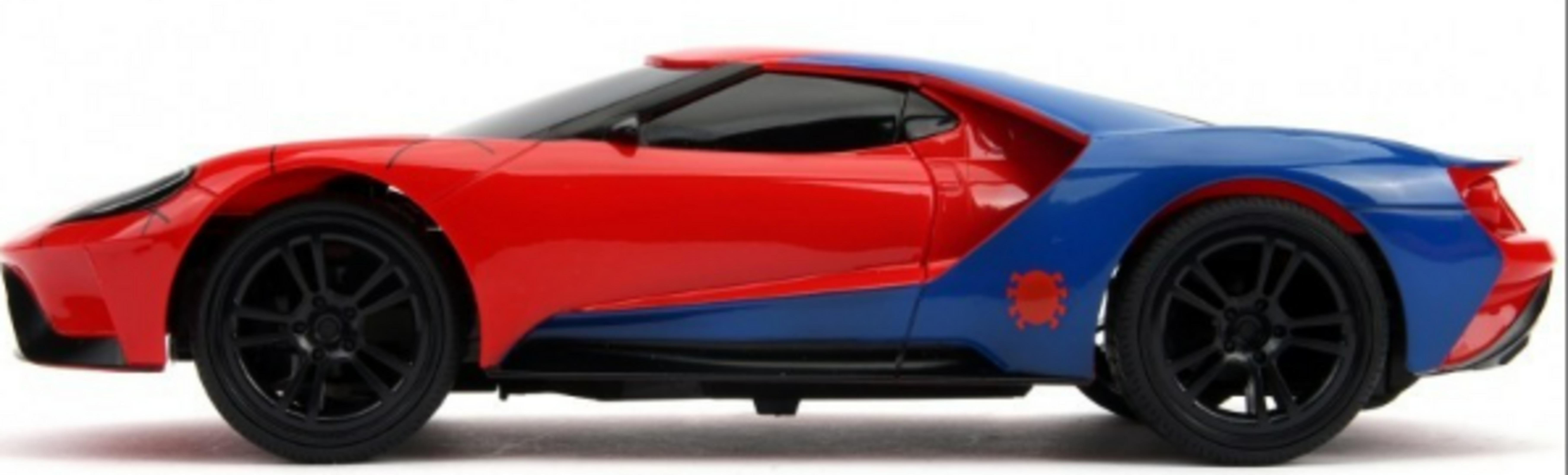 Ein rotes und blaues Sportauto mit schwarzen Felgen.
