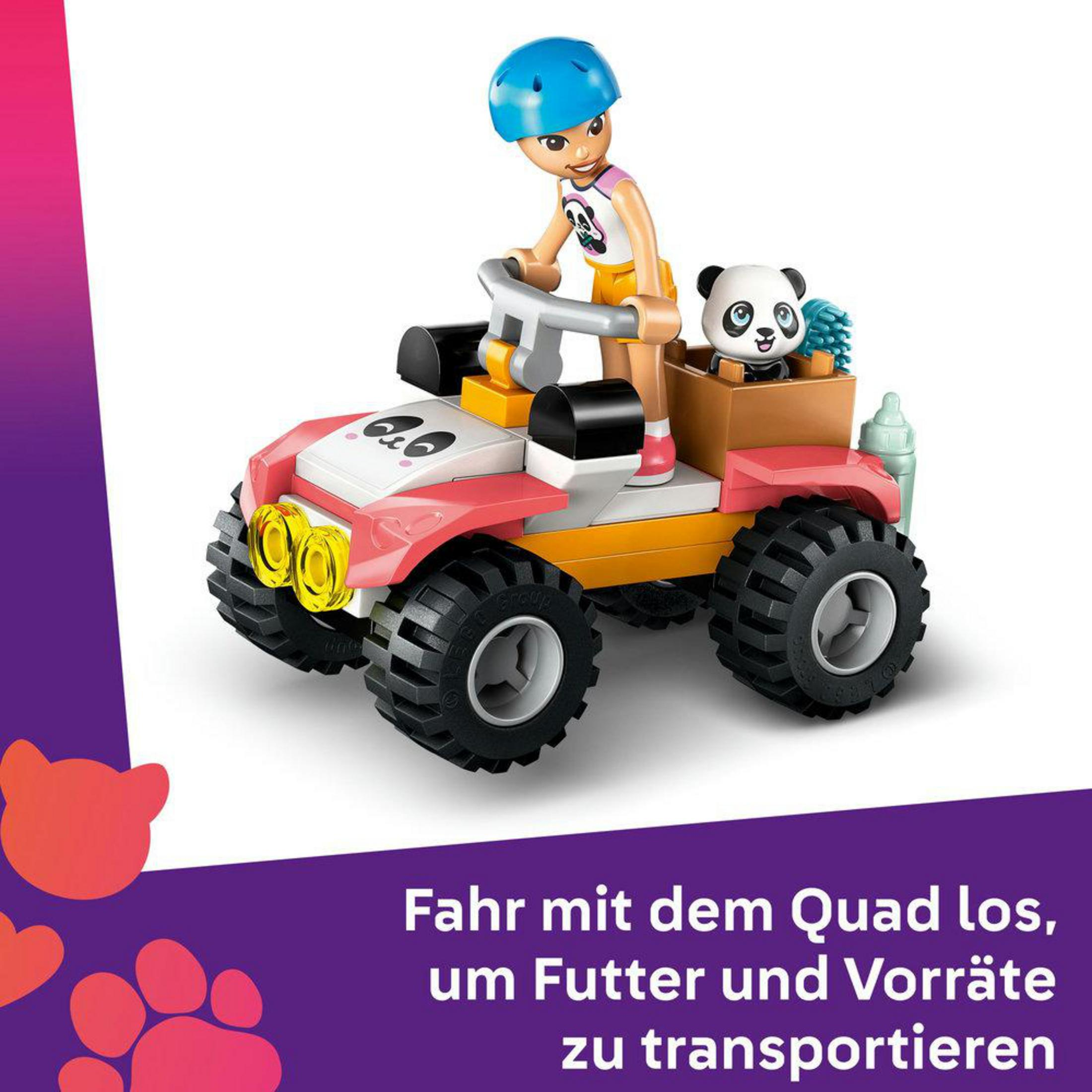 Dziewczynka jedzie quadem z zabawką panda i butelką.