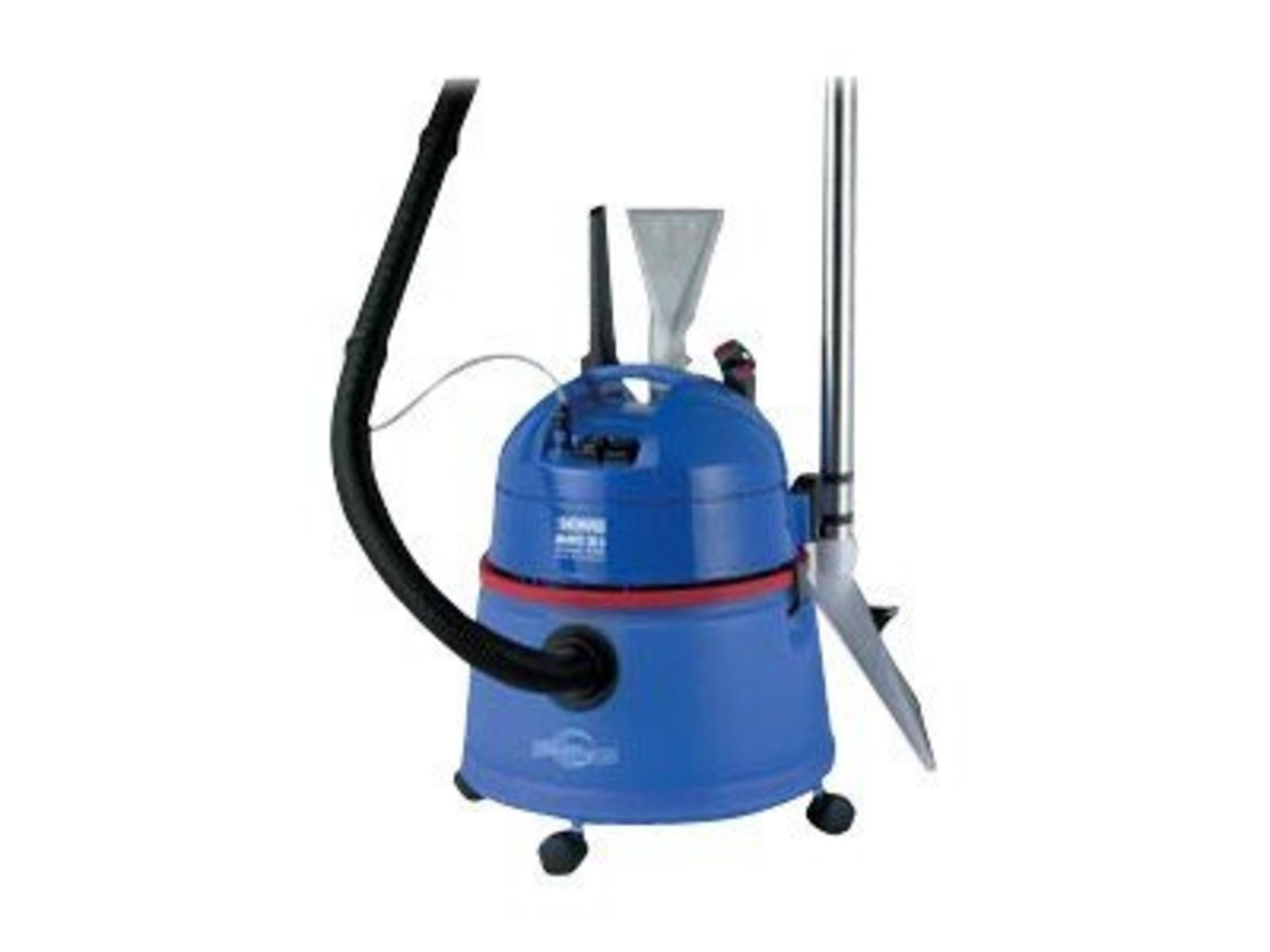 Un aspiratore bagnato/asciutto blu con tubo nero e lancia argentata.