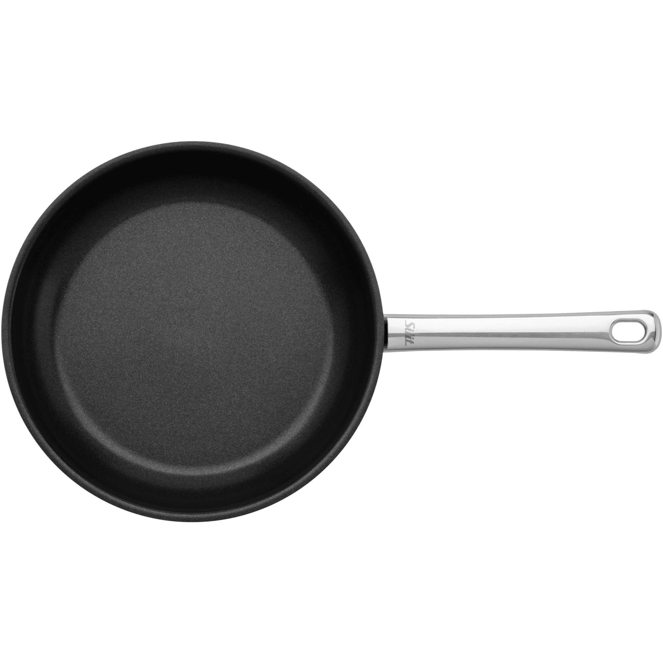 Czarna patelnia z srebrną rączką na białym tle.