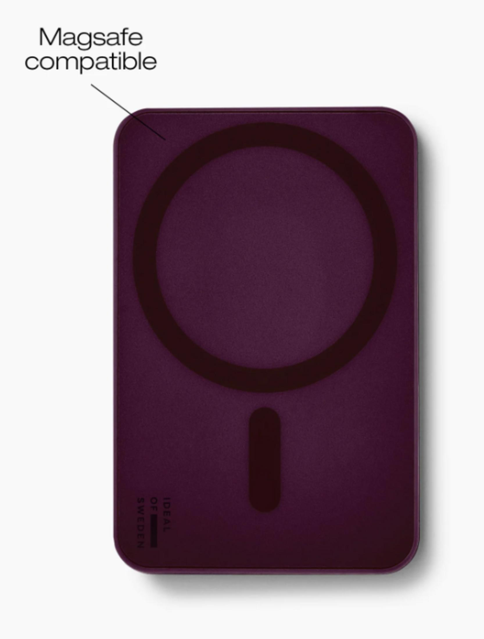 Ein lila MagSafe-kompatibles Handycover mit einem Kreis und einem Streifen.