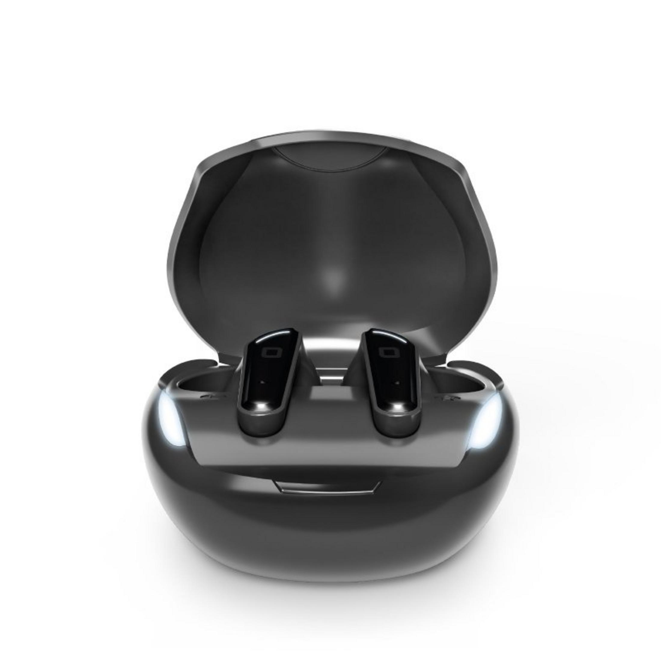 Schwarzes kabelloses Headset mit geöffnetem Ladecase und leuchtenden LEDs.
