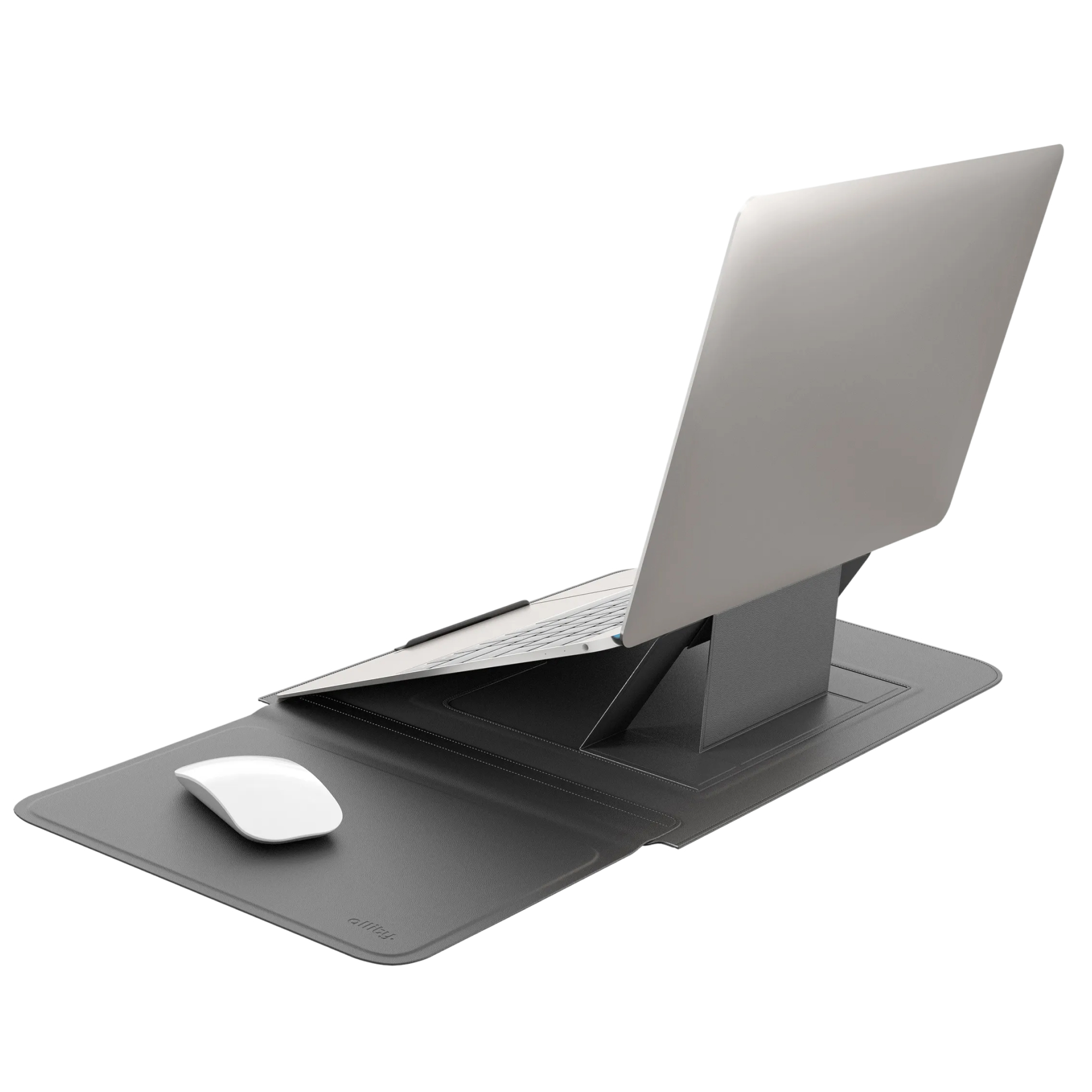 Laptop na stojaku z myszką na macie.