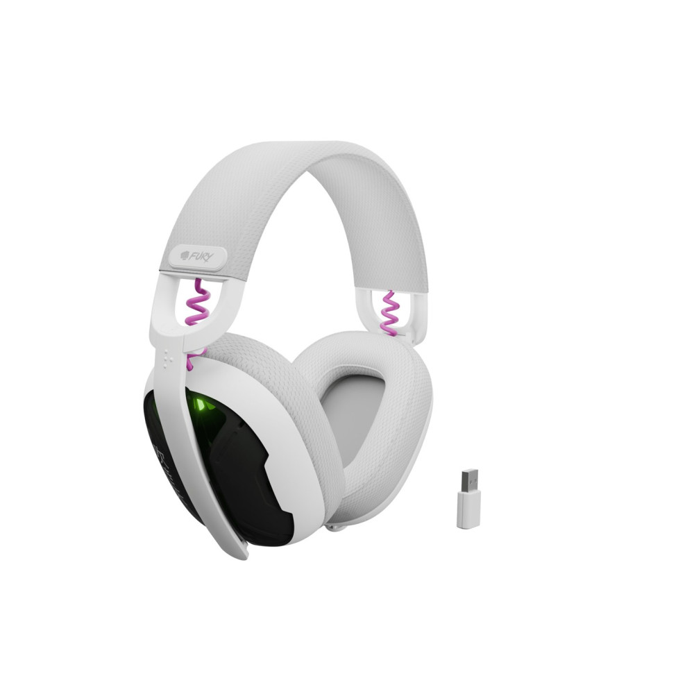 Cuffie bianche con accenti rosa e un dongle USB.