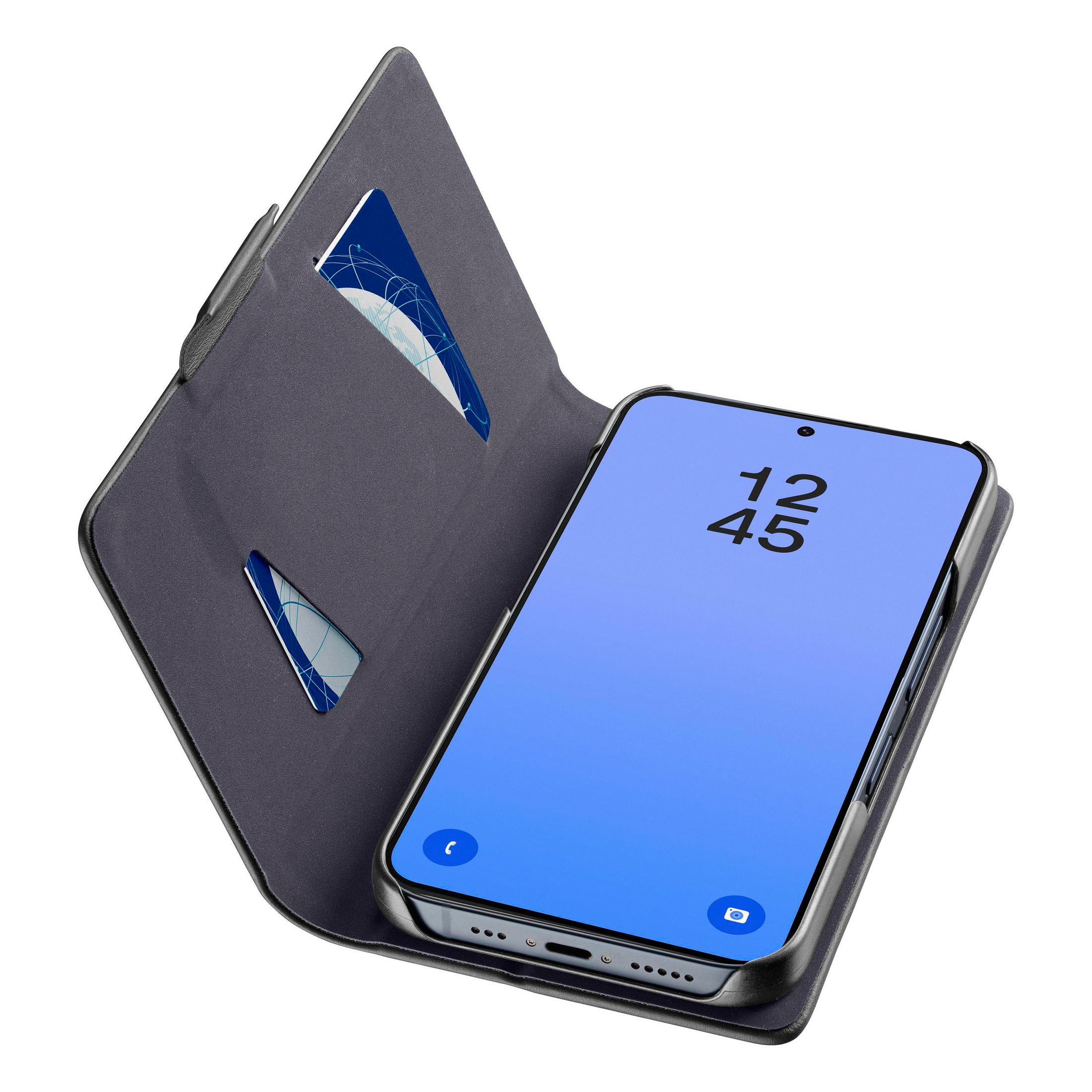Étui de téléphone gris avec fentes pour cartes et écran bleu affichant l'heure.