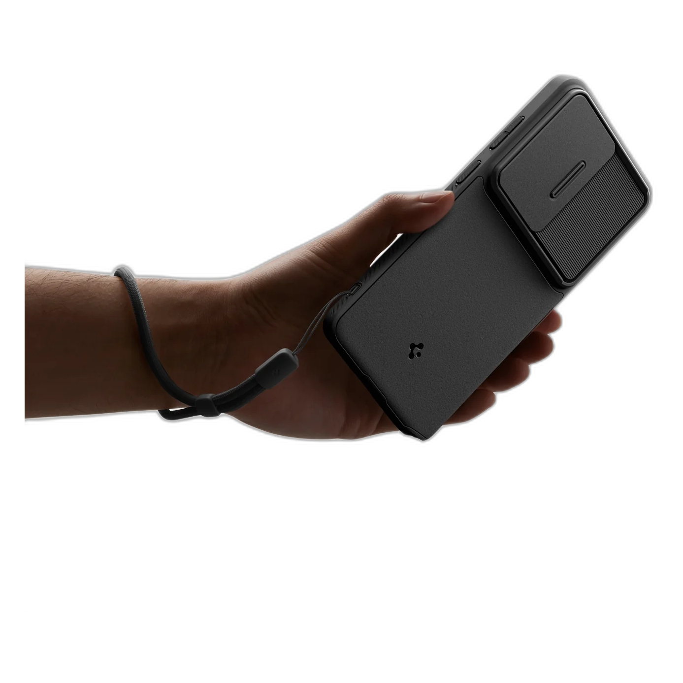 Hand houdt zwarte telefoon met schuifbare cameralens. Witte achtergrond.