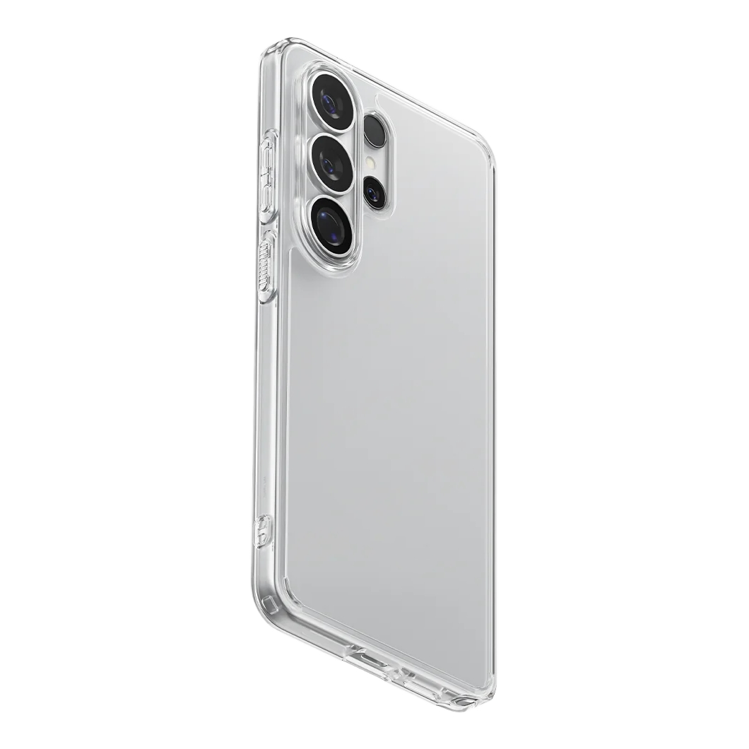 Coque de téléphone transparente montrant trois objectifs et boutons sur fond blanc.